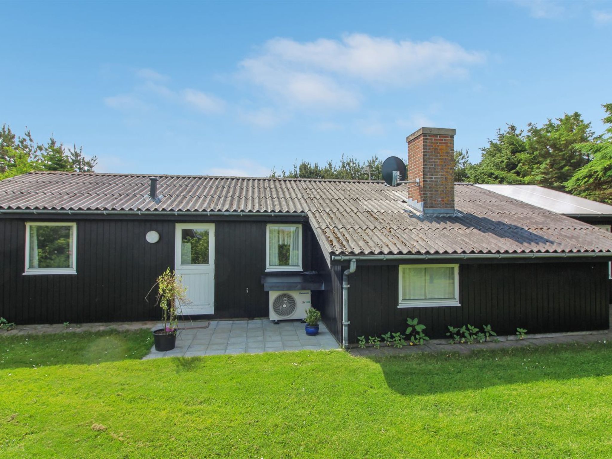 "Arben" - 900m from the sea-Buiten