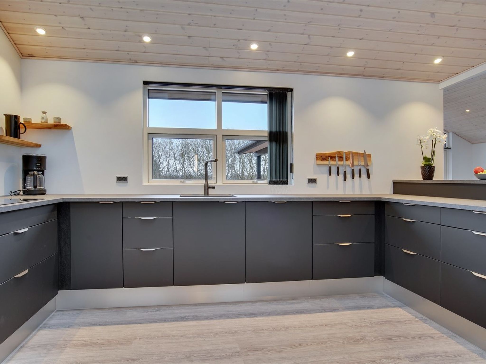 "Amitola" - 700m from the sea - Inside