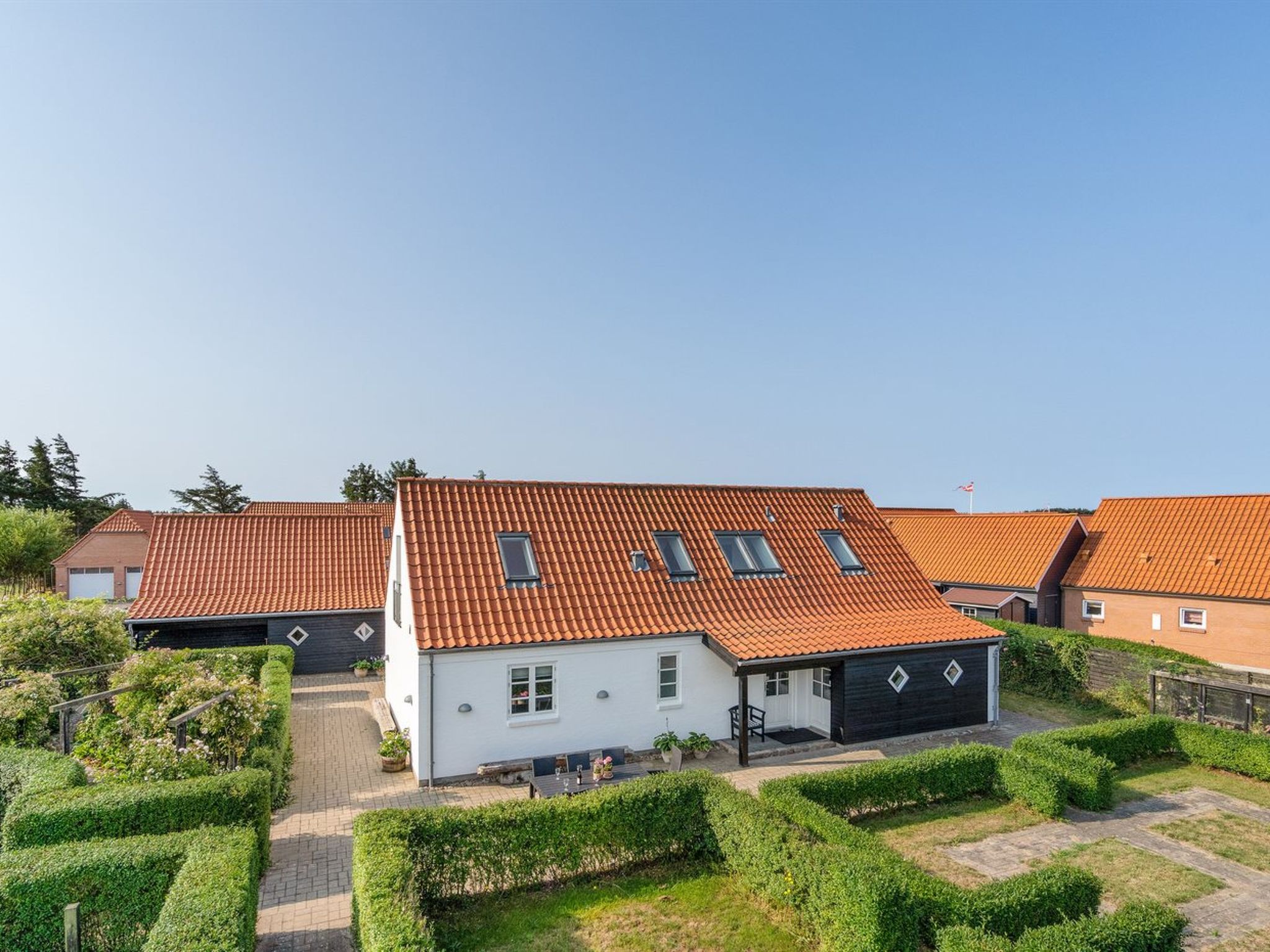 "Pelagija" - 900m from the sea - Buiten