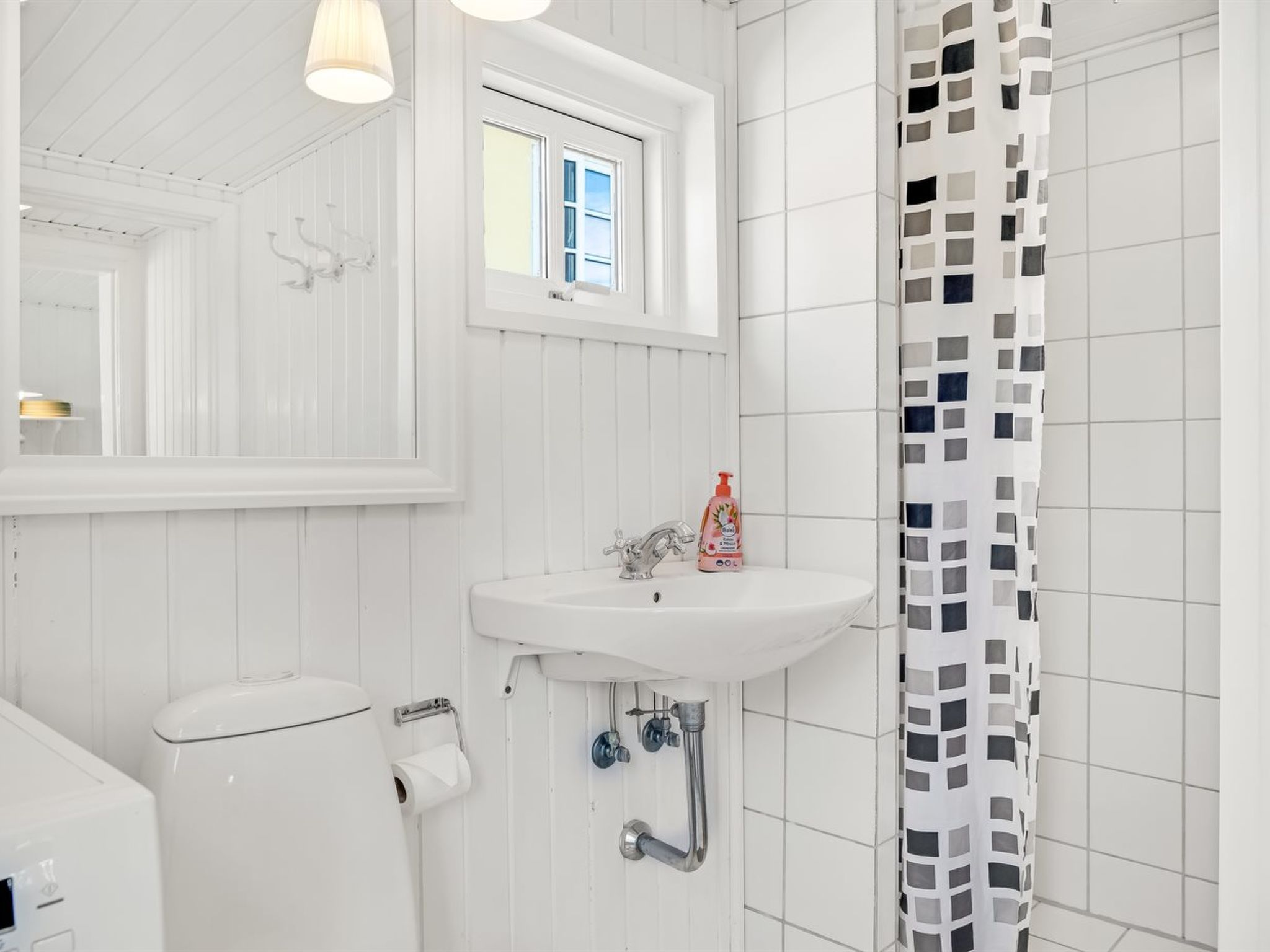 "Uddi" - 150m from the sea-Inside