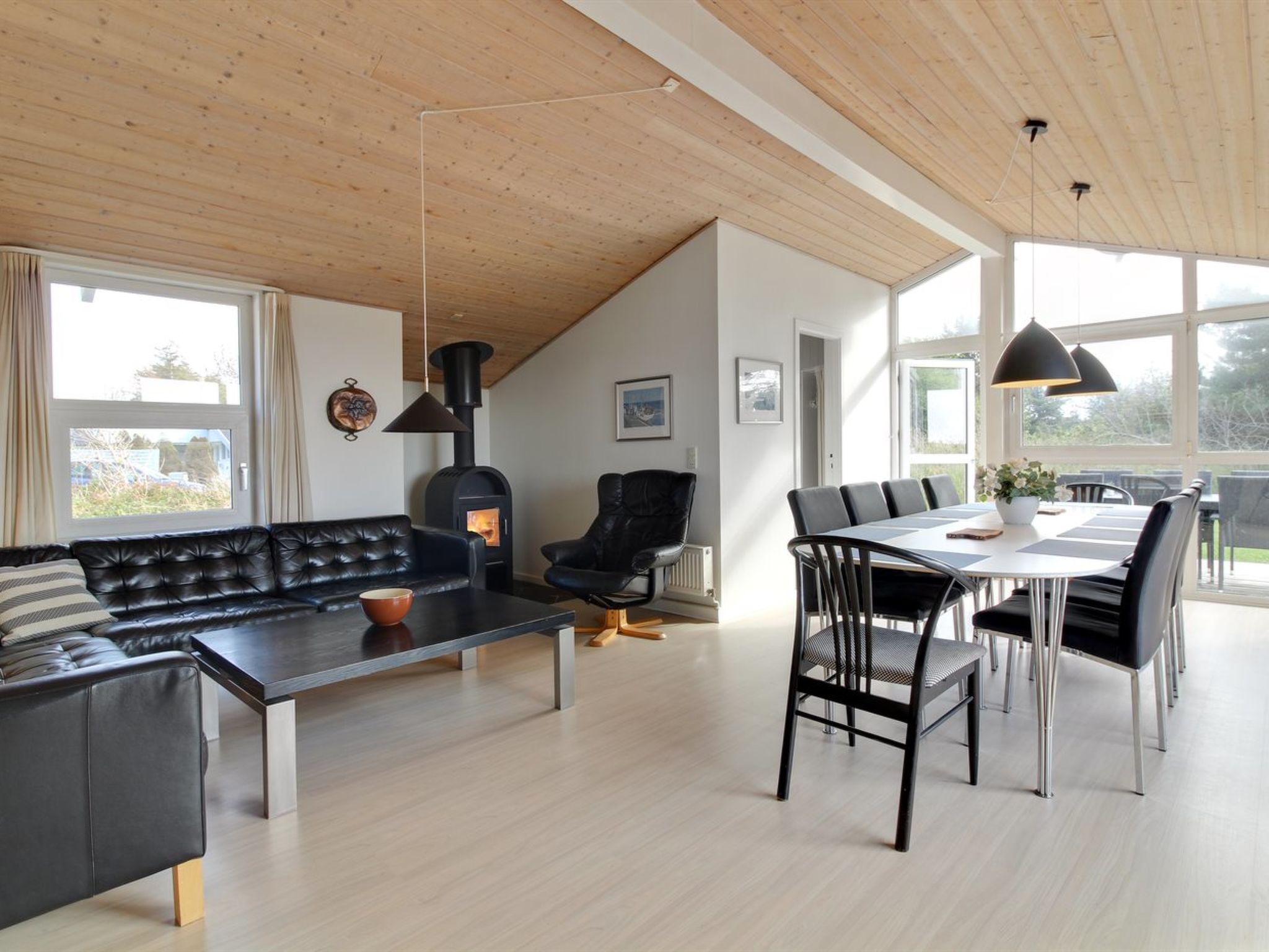 "Marlie" - 600m from the sea-Binnen