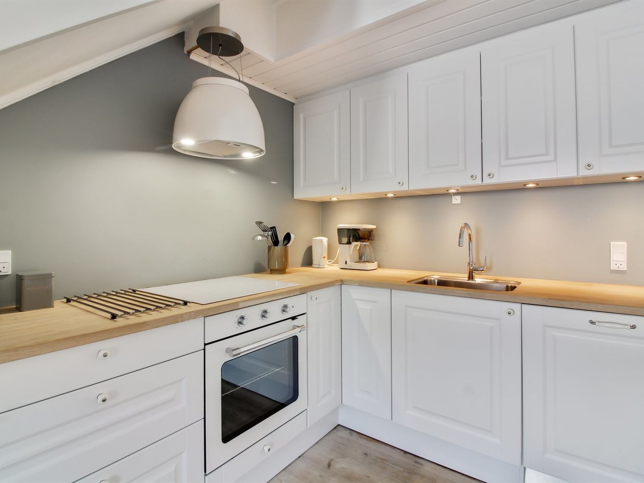 "Meglena" - 50m from the sea-Drinnen