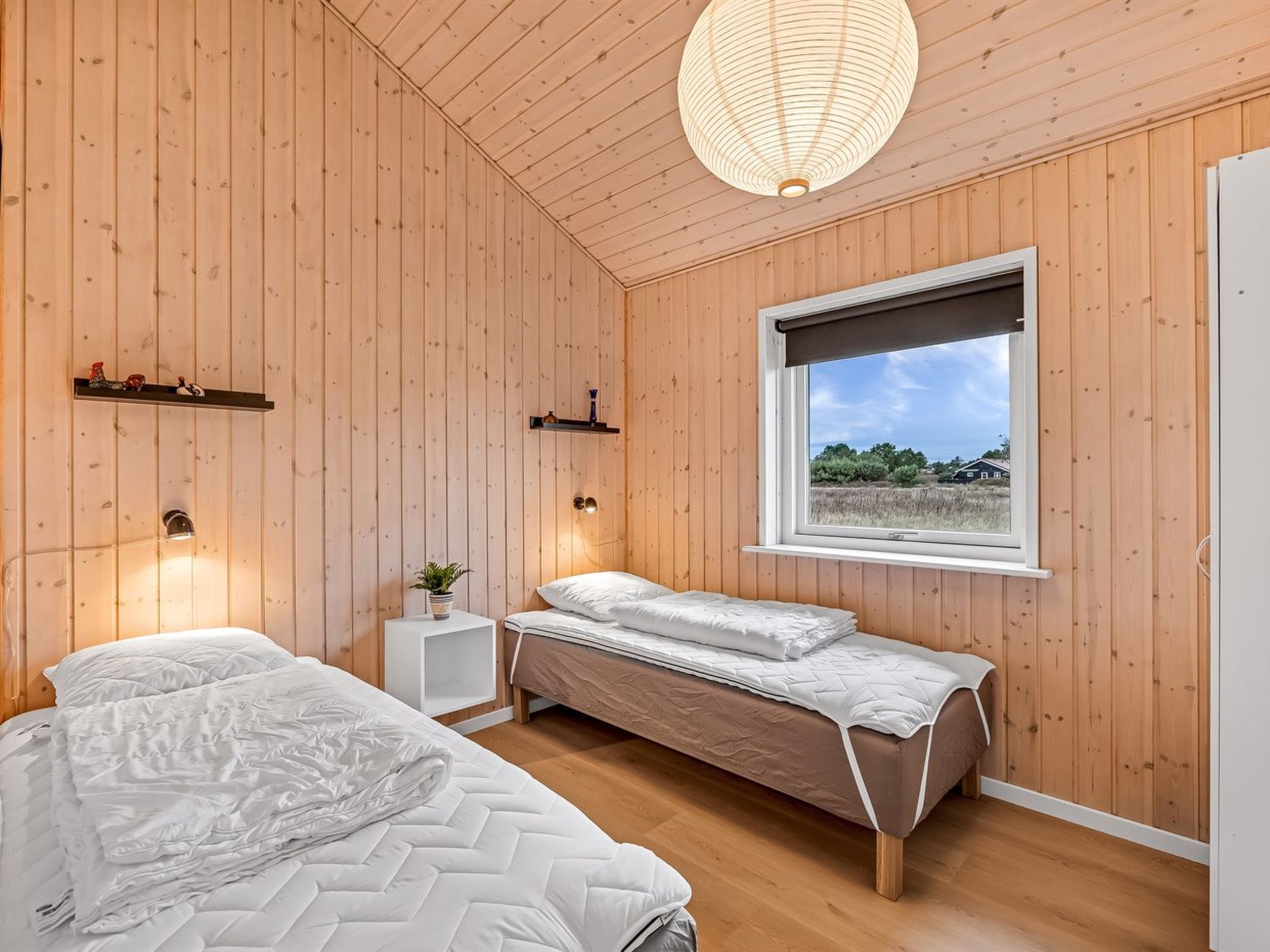 "Elenore" - 900m from the sea-Binnen