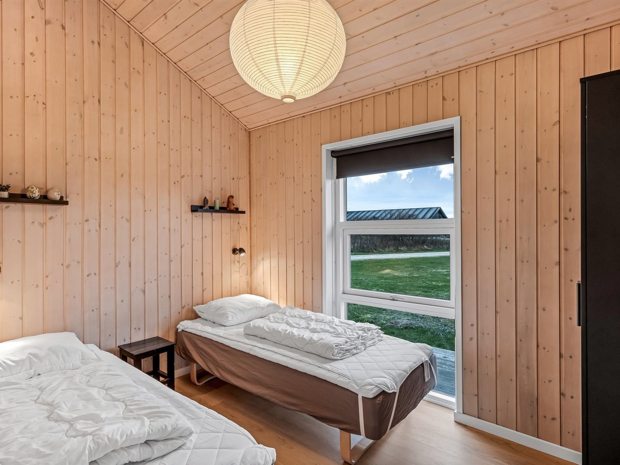 "Elenore" - 900m from the sea-Binnen