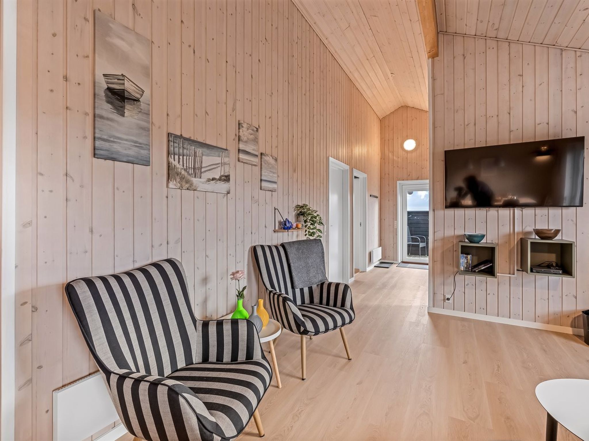 "Elenore" - 900m from the sea - Binnen