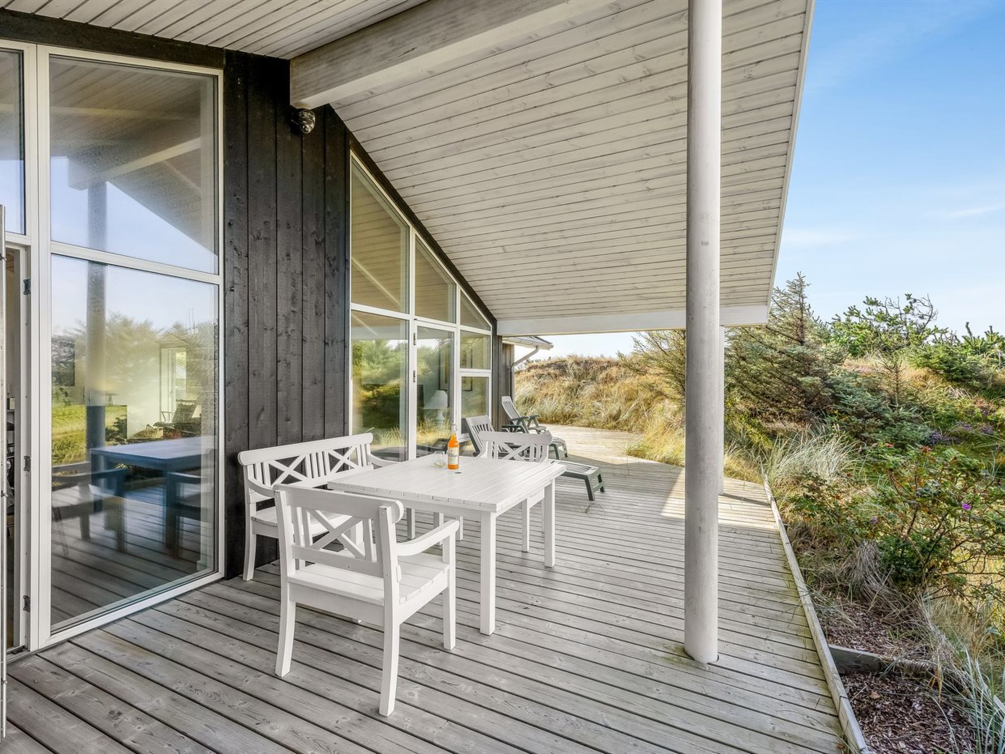 "Elna" - 400m from the sea