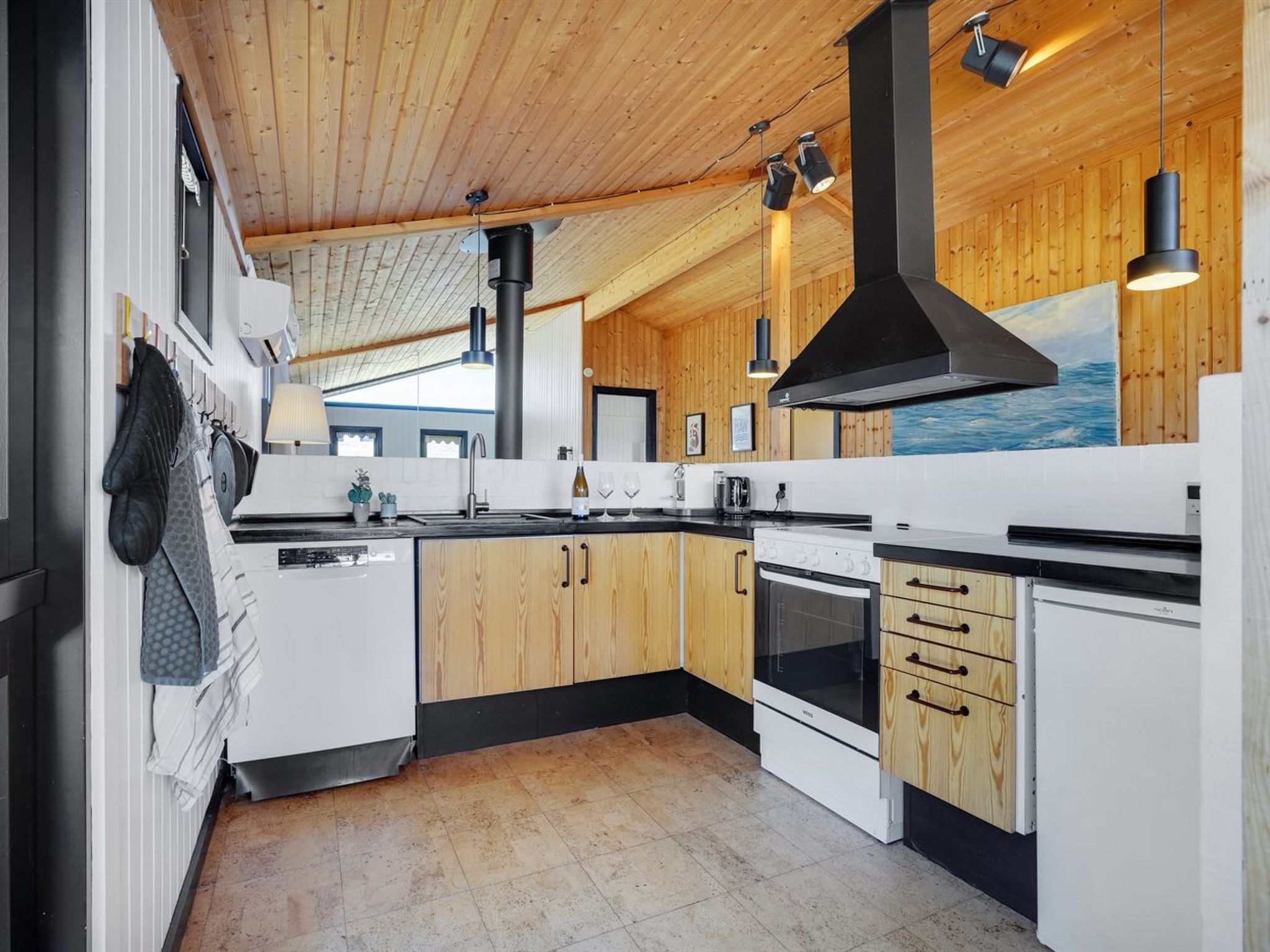 "Ilmari" - 190m from the sea - Binnen