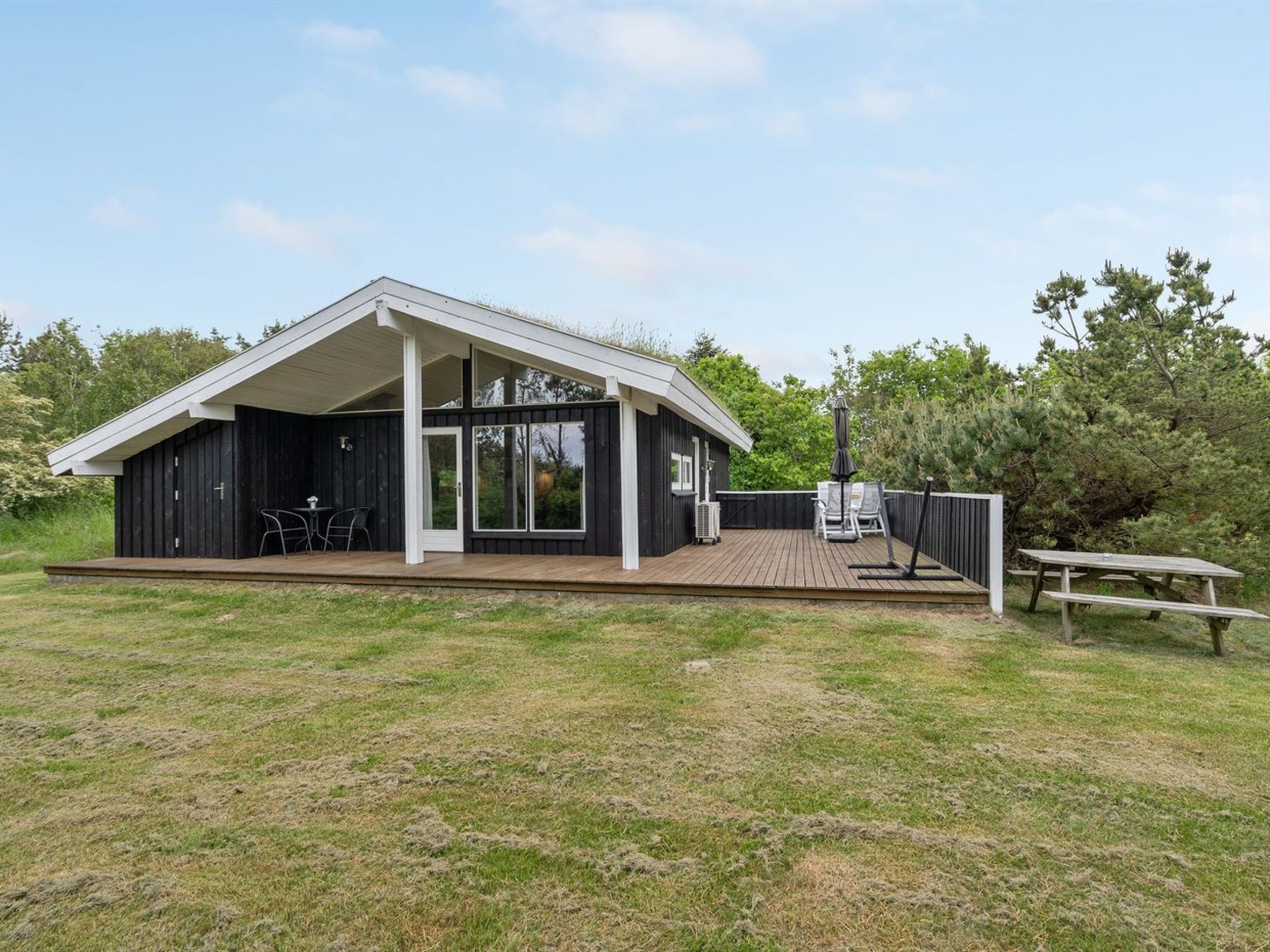 "Evan" - 1.3km from the sea - Buiten