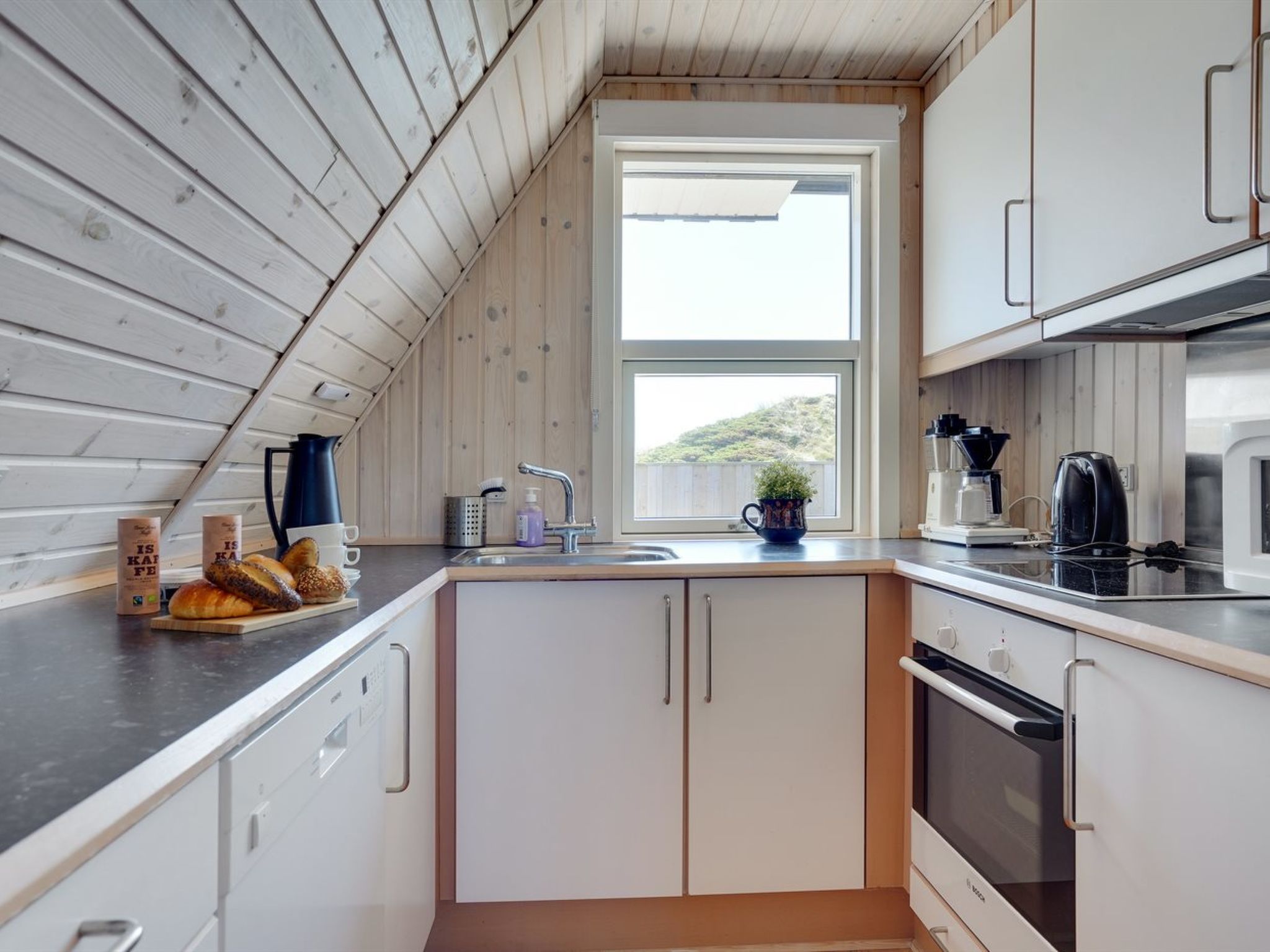 "Viona" - 350m from the sea - Binnen