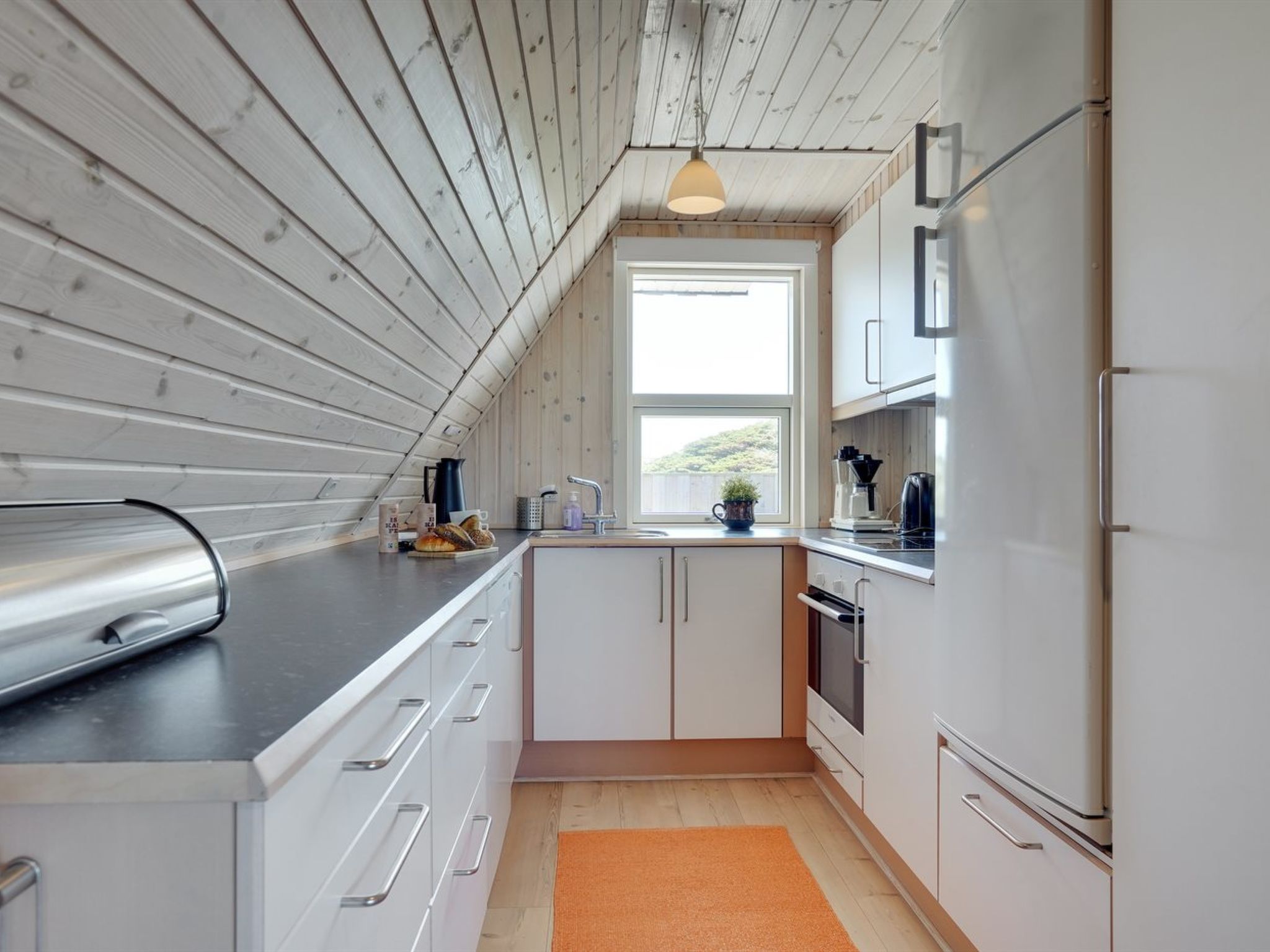 "Viona" - 350m from the sea - Binnen