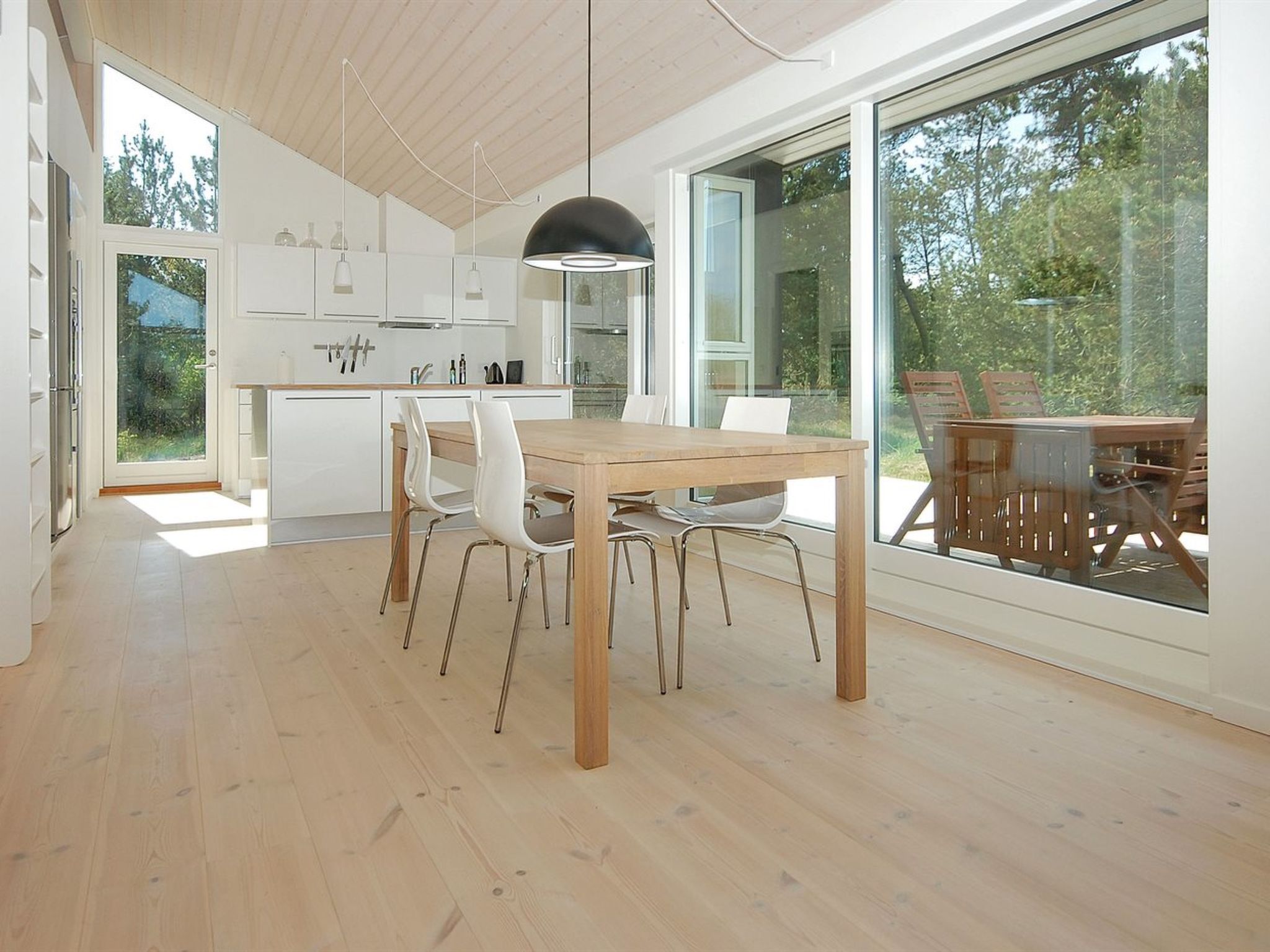 "Melinda" - 2km from the sea - Binnen
