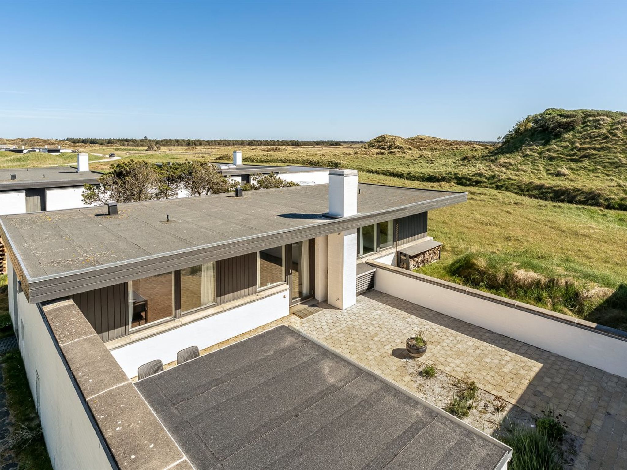 "Ingomar" - 300m from the sea