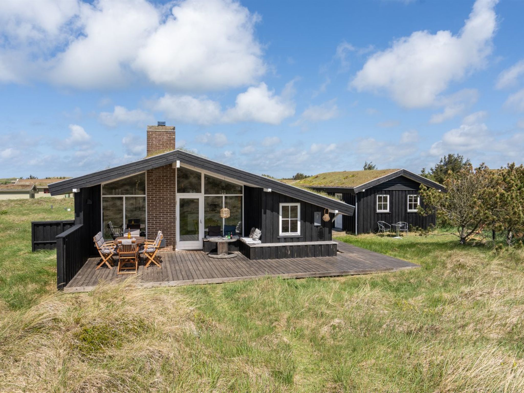 "Driss" - 500m from the sea-Buiten