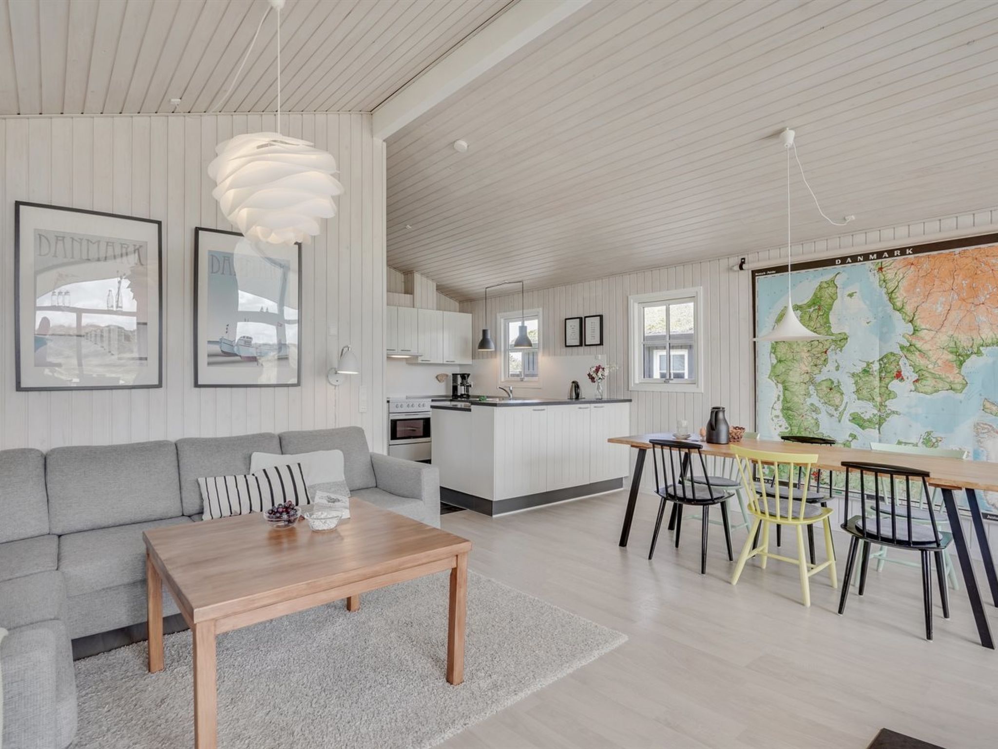 "Driss" - 500m from the sea - Binnen