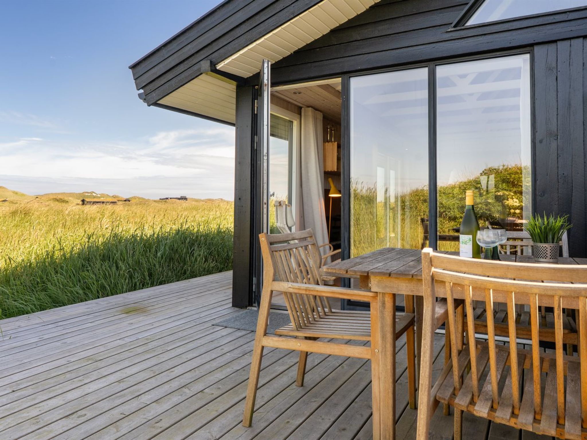 "Aatu" - 360m from the sea - Buiten