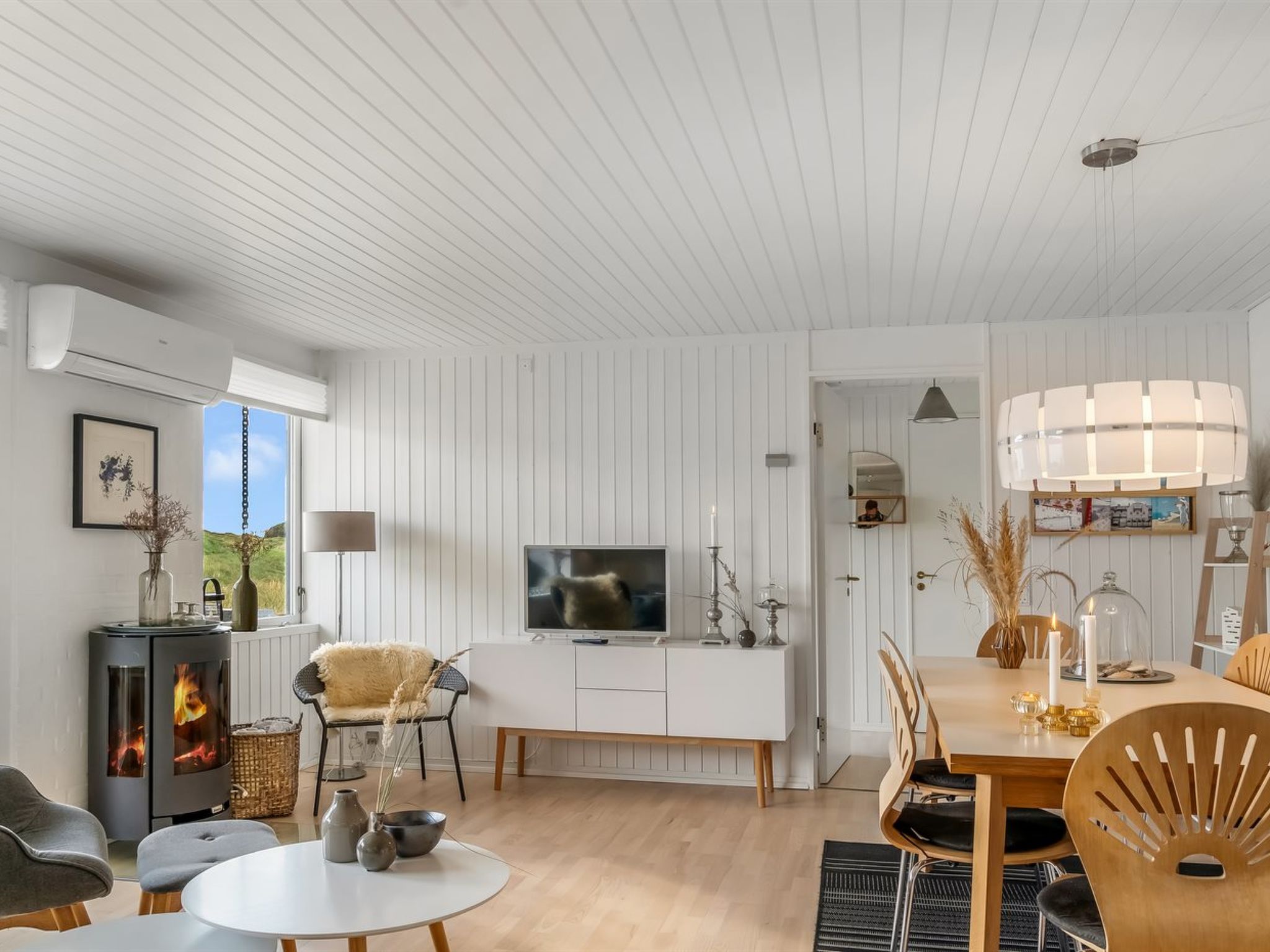 "Tarvo" - 400m from the sea - Drinnen
