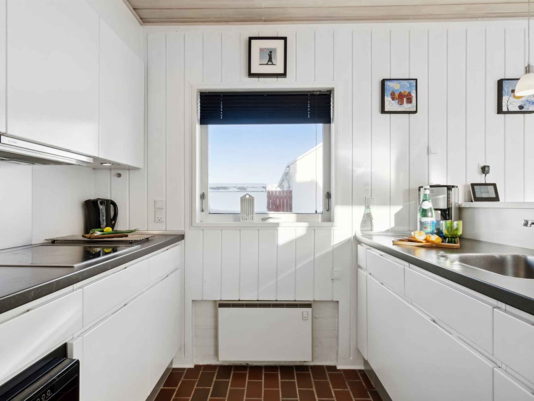 "Leny" - 900m from the sea-Binnen