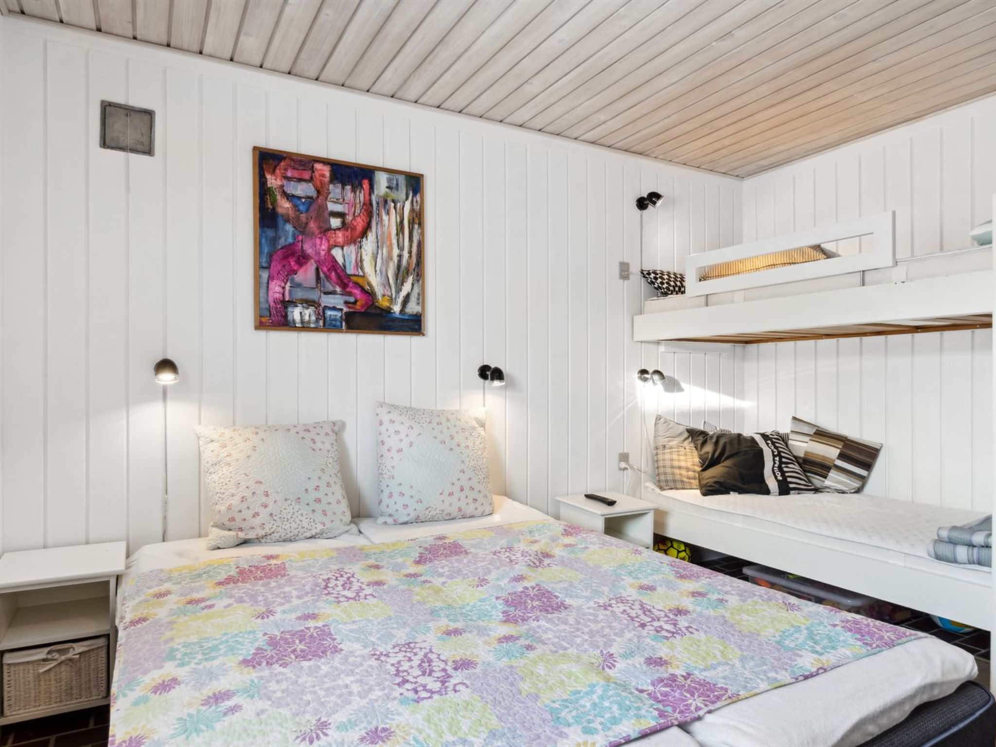 "Leny" - 900m from the sea - Binnen