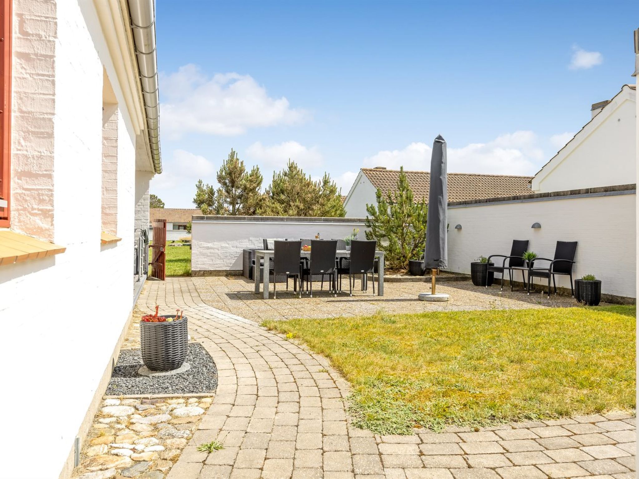 "Leny" - 900m from the sea - Buiten