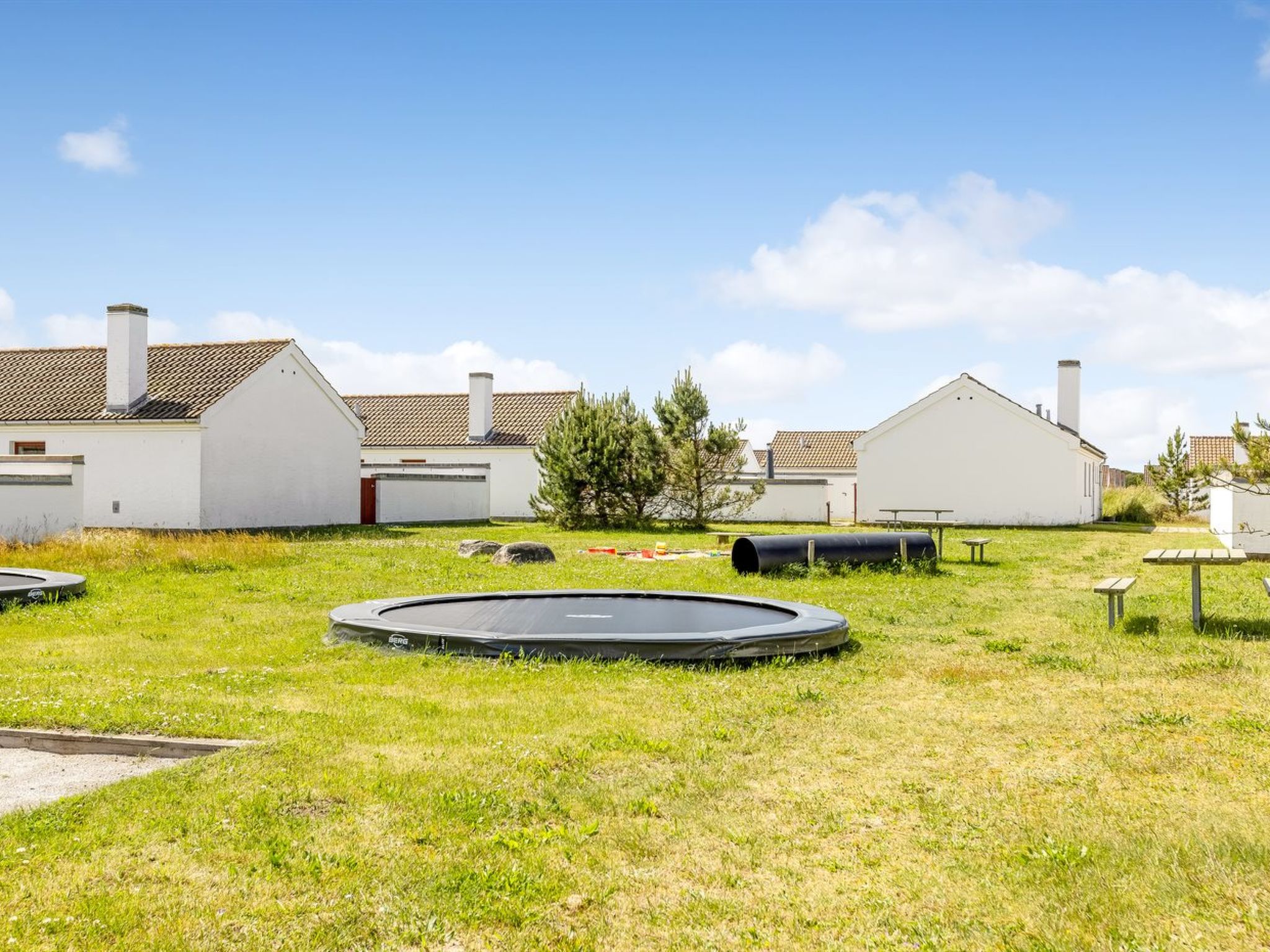 "Leny" - 900m from the sea - Buiten