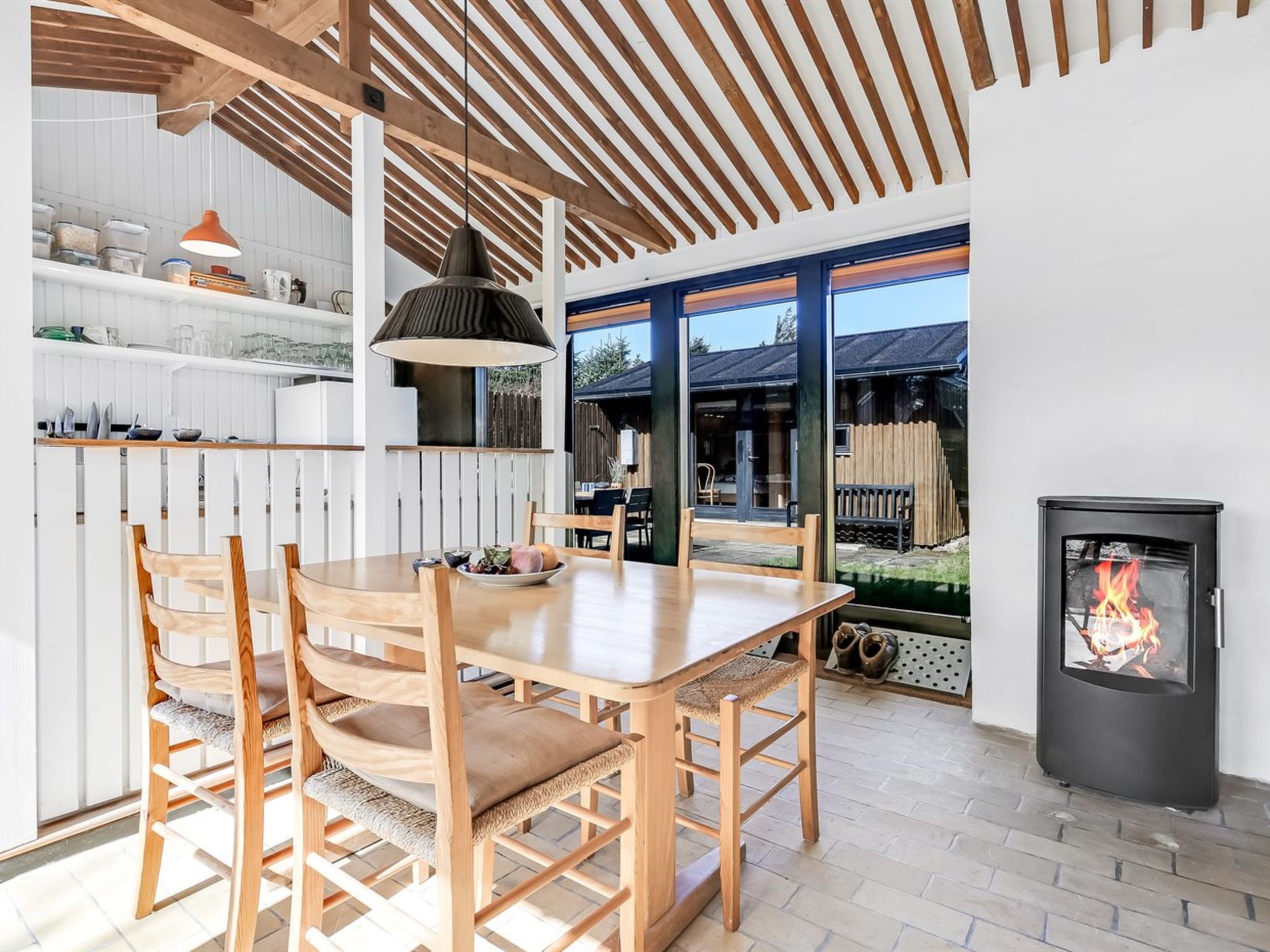 "Amarie" - 1km from the sea - Binnen