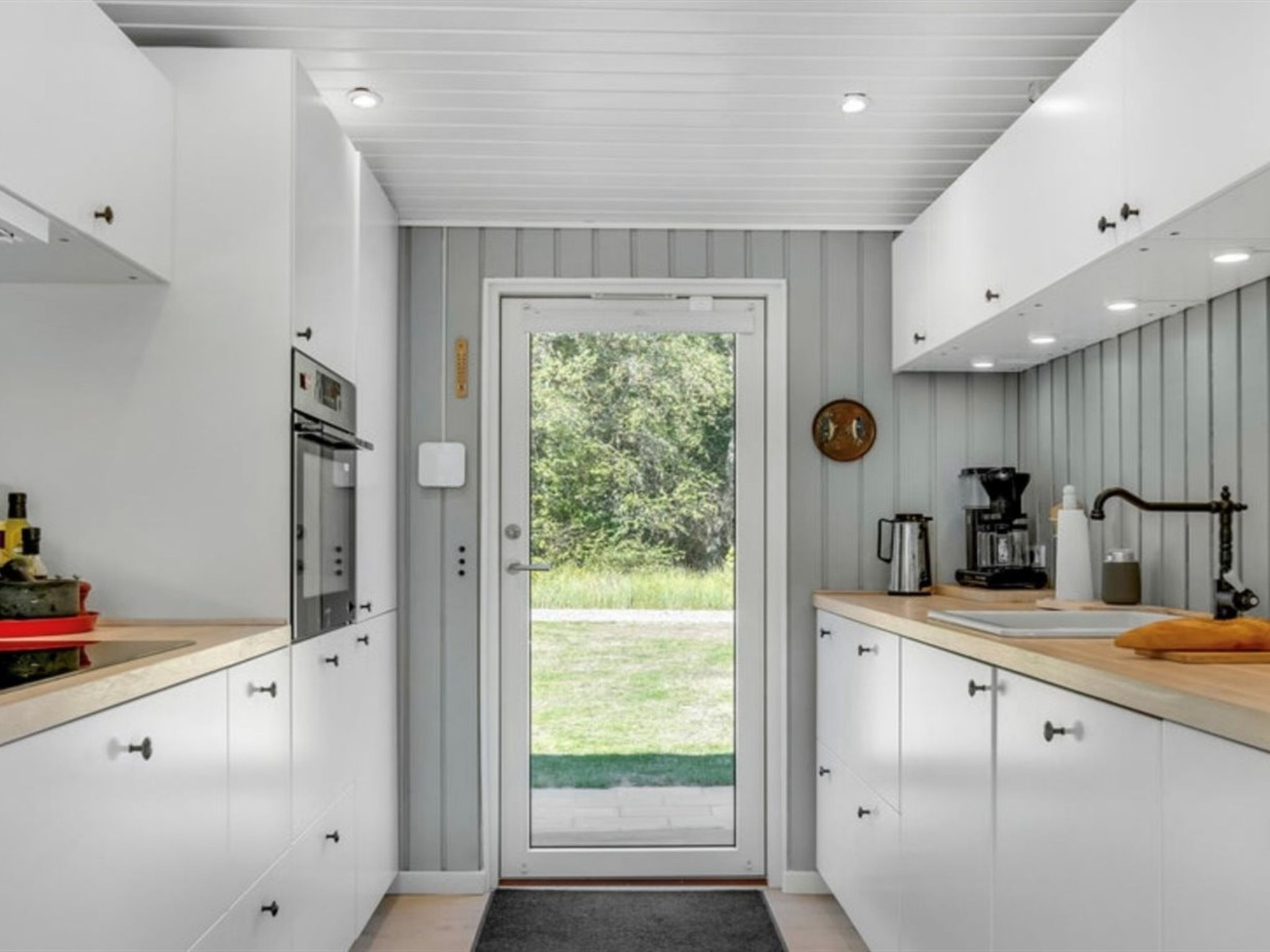 "Quiana" - 2km from the sea — Kitchen / Dining Room (5 of 11)