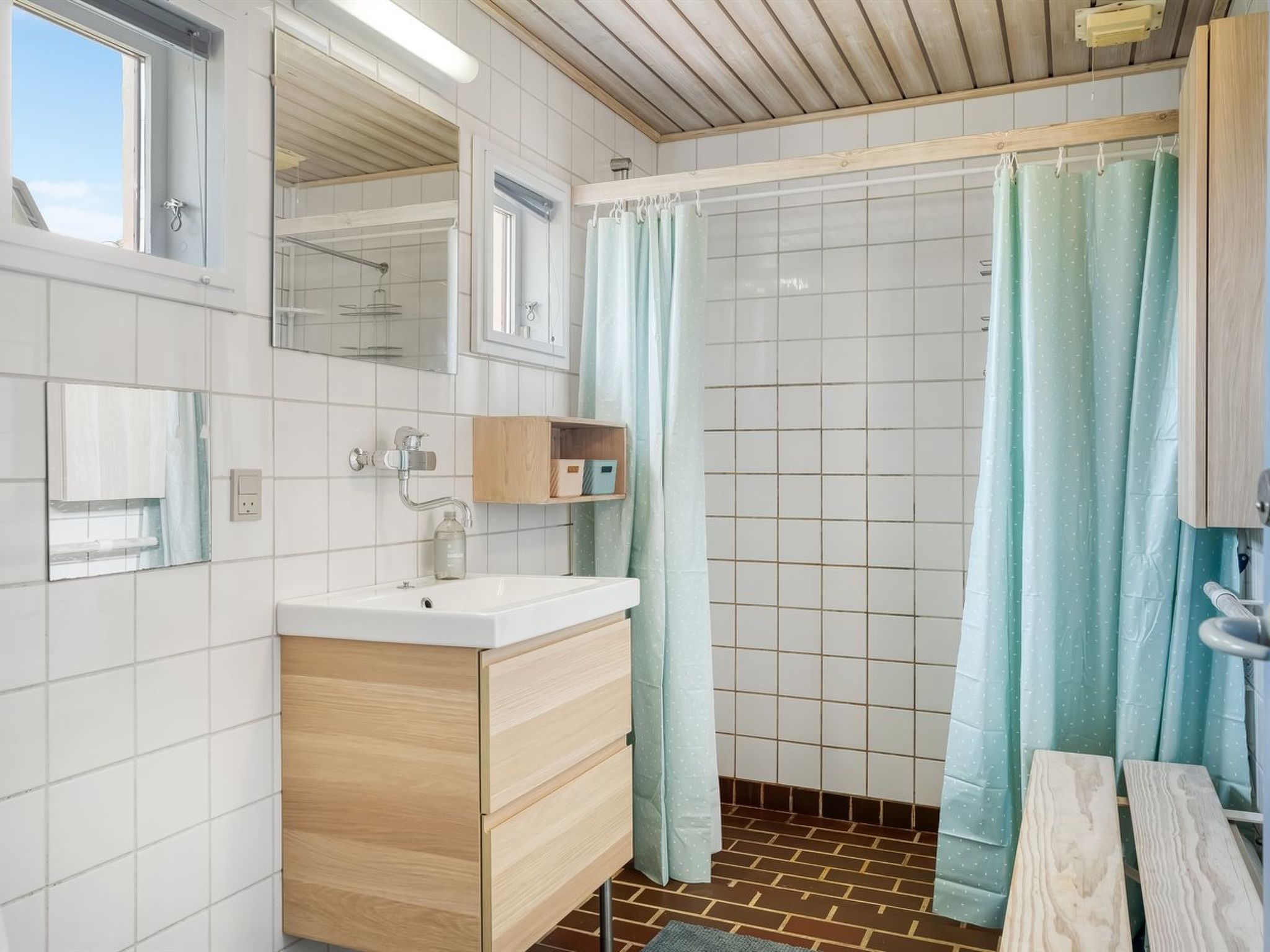 "Aike" - 200m from the sea-Drinnen