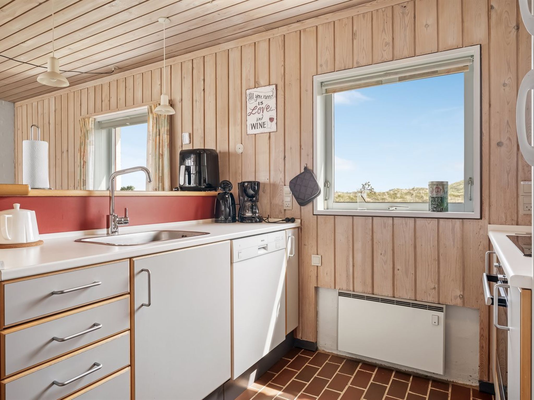 "Aike" - 200m from the sea-Drinnen