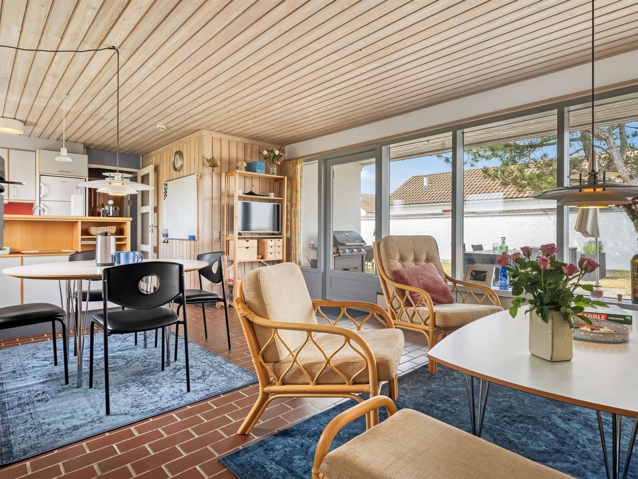 "Aike" - 200m from the sea-Drinnen