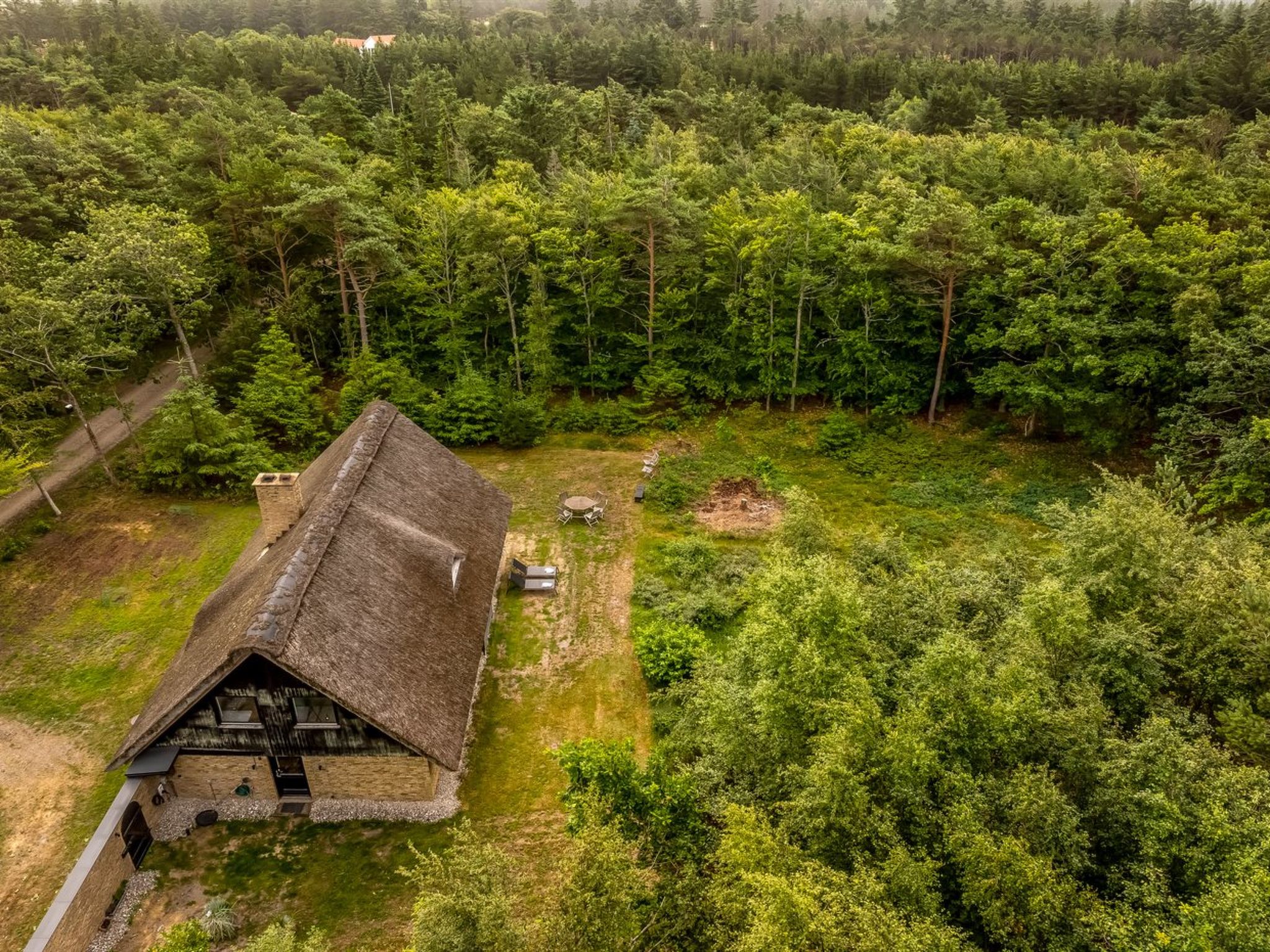"Karmen" - 1km from the sea - Buiten