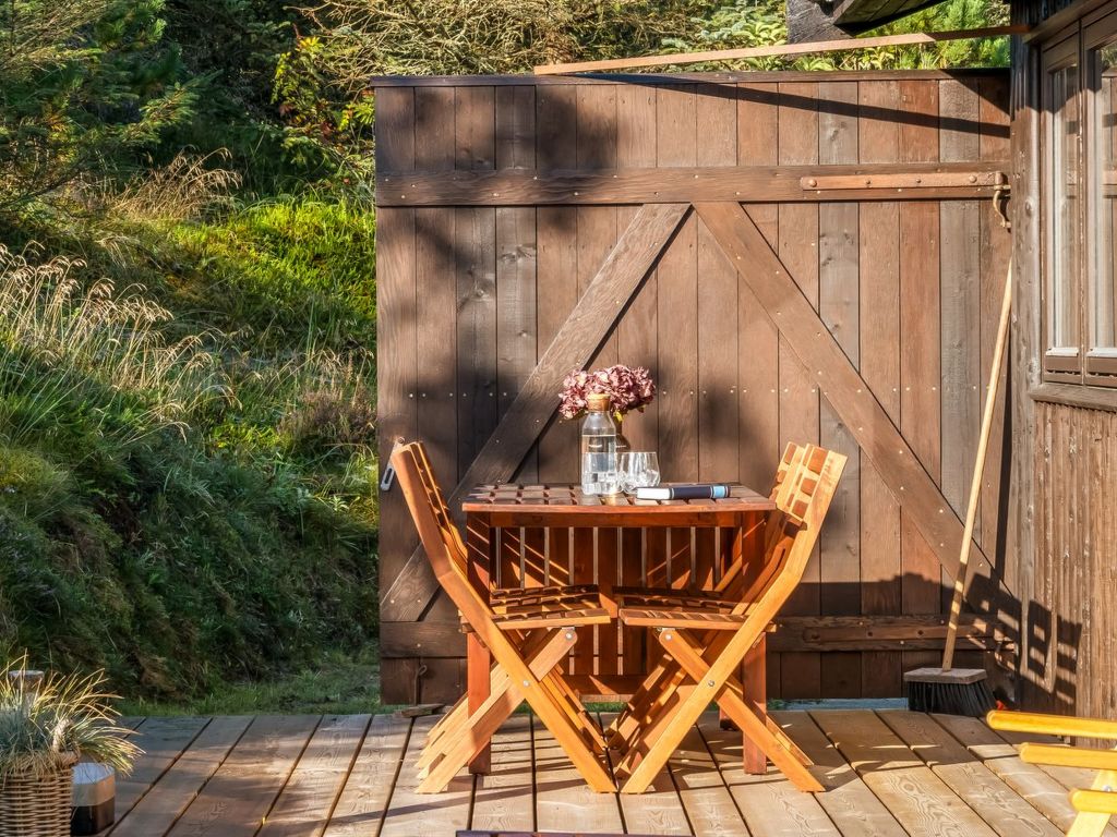 'Anneka' - 750m from the sea