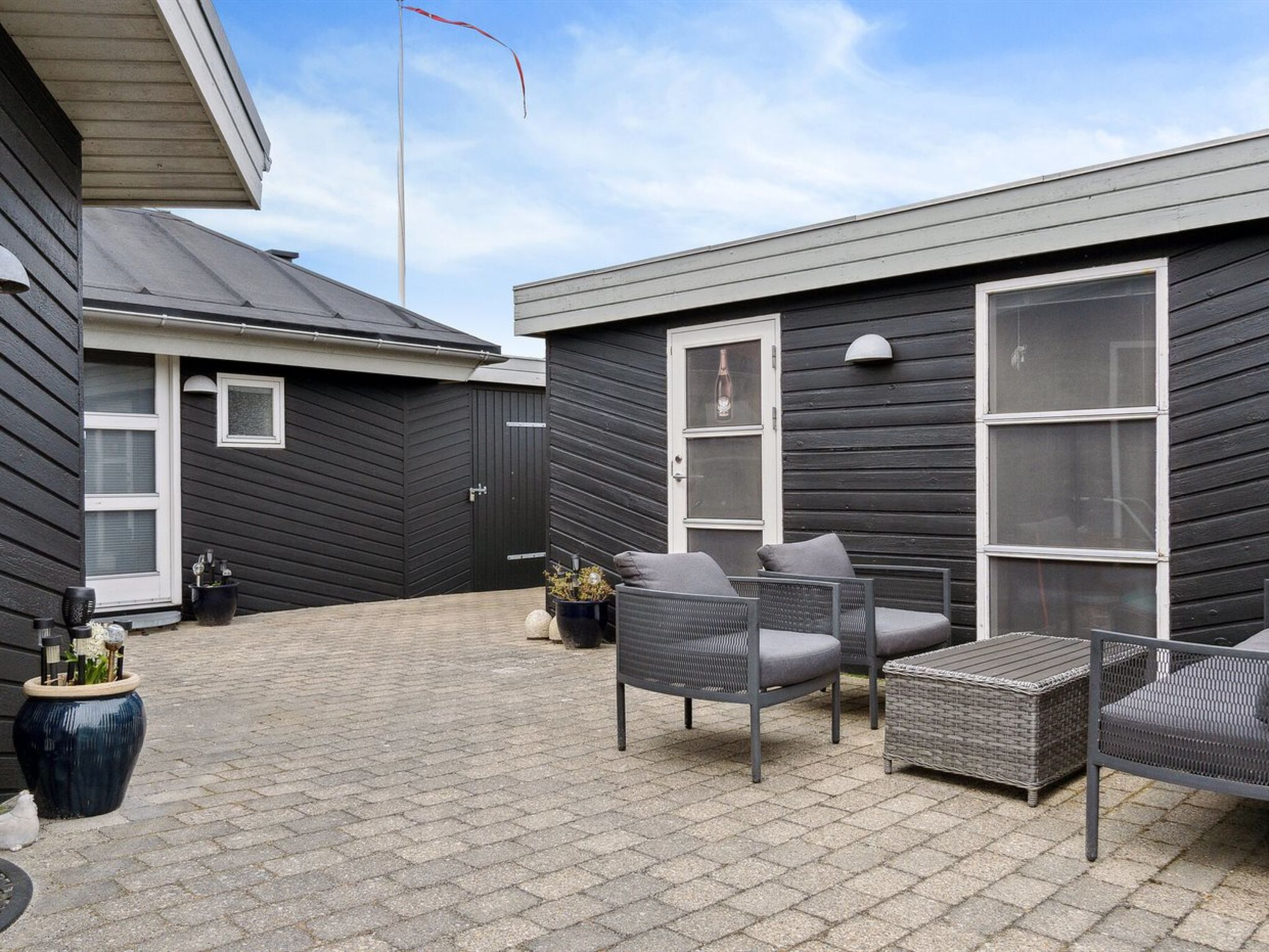 "Frethi" - 350m from the sea - Buiten