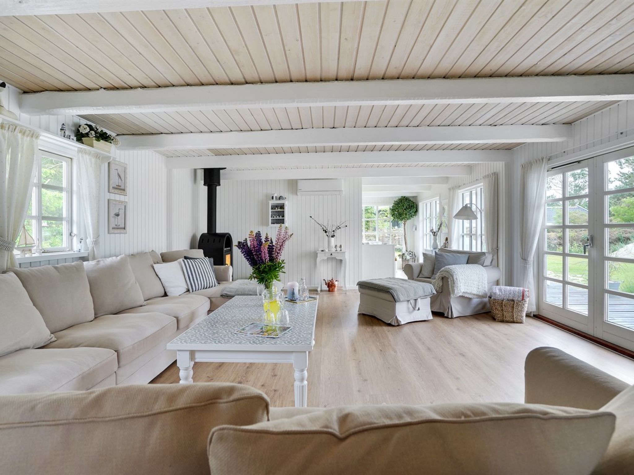 "Gunnulf" - 750m from the sea-Inside