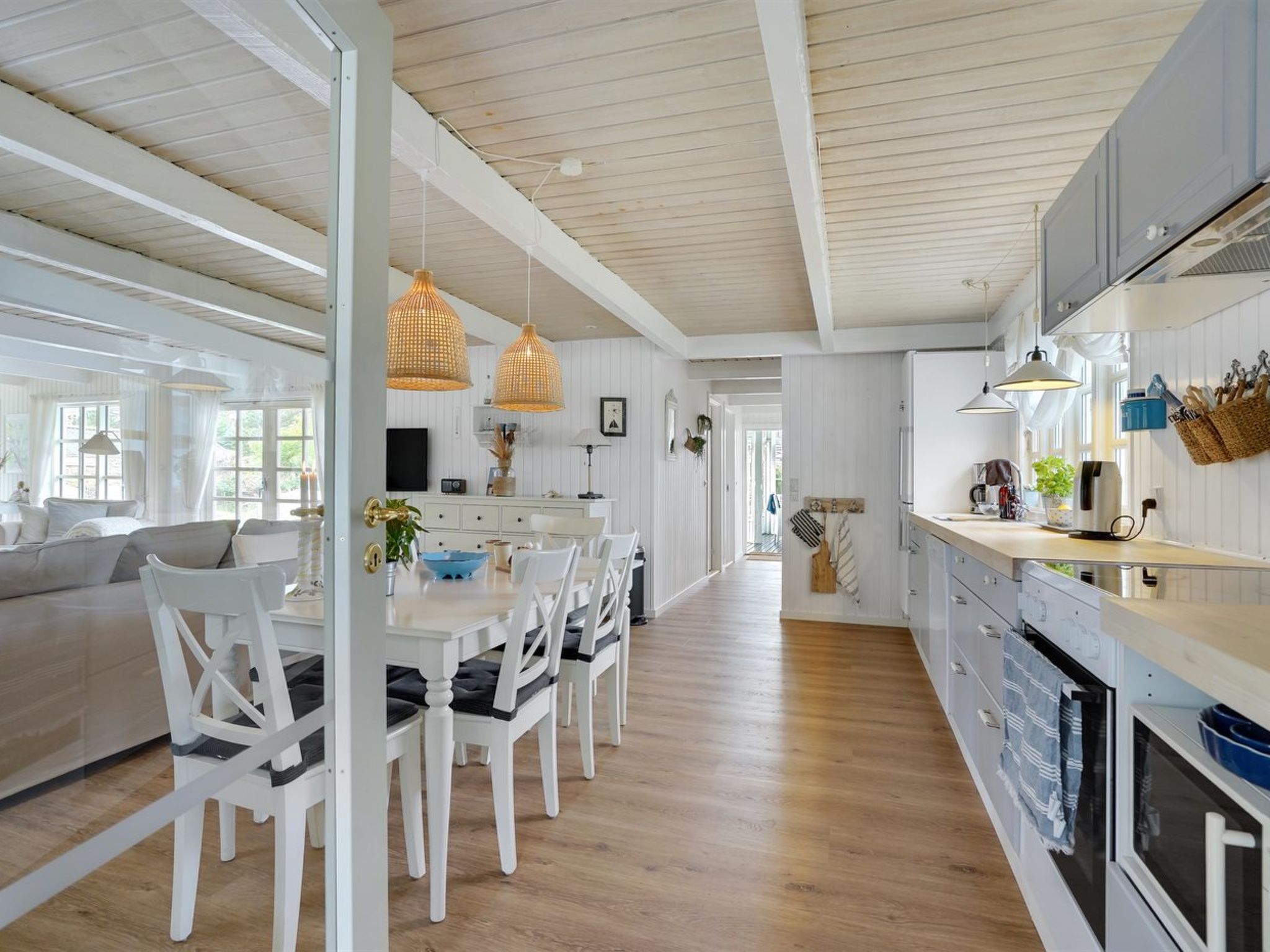 "Gunnulf" - 750m from the sea-Inside