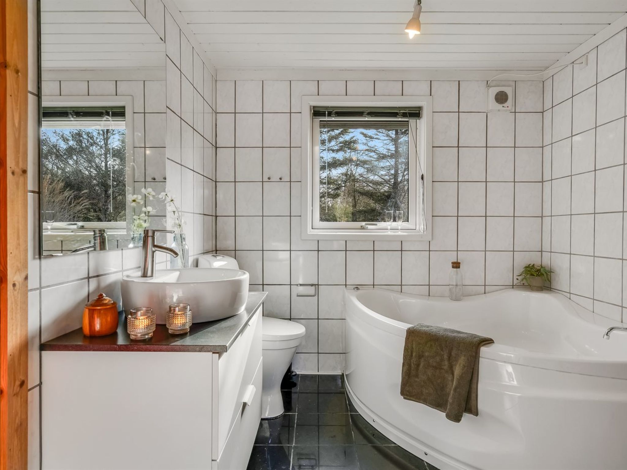 Photo of "Bylgja" - 1.7km from the sea