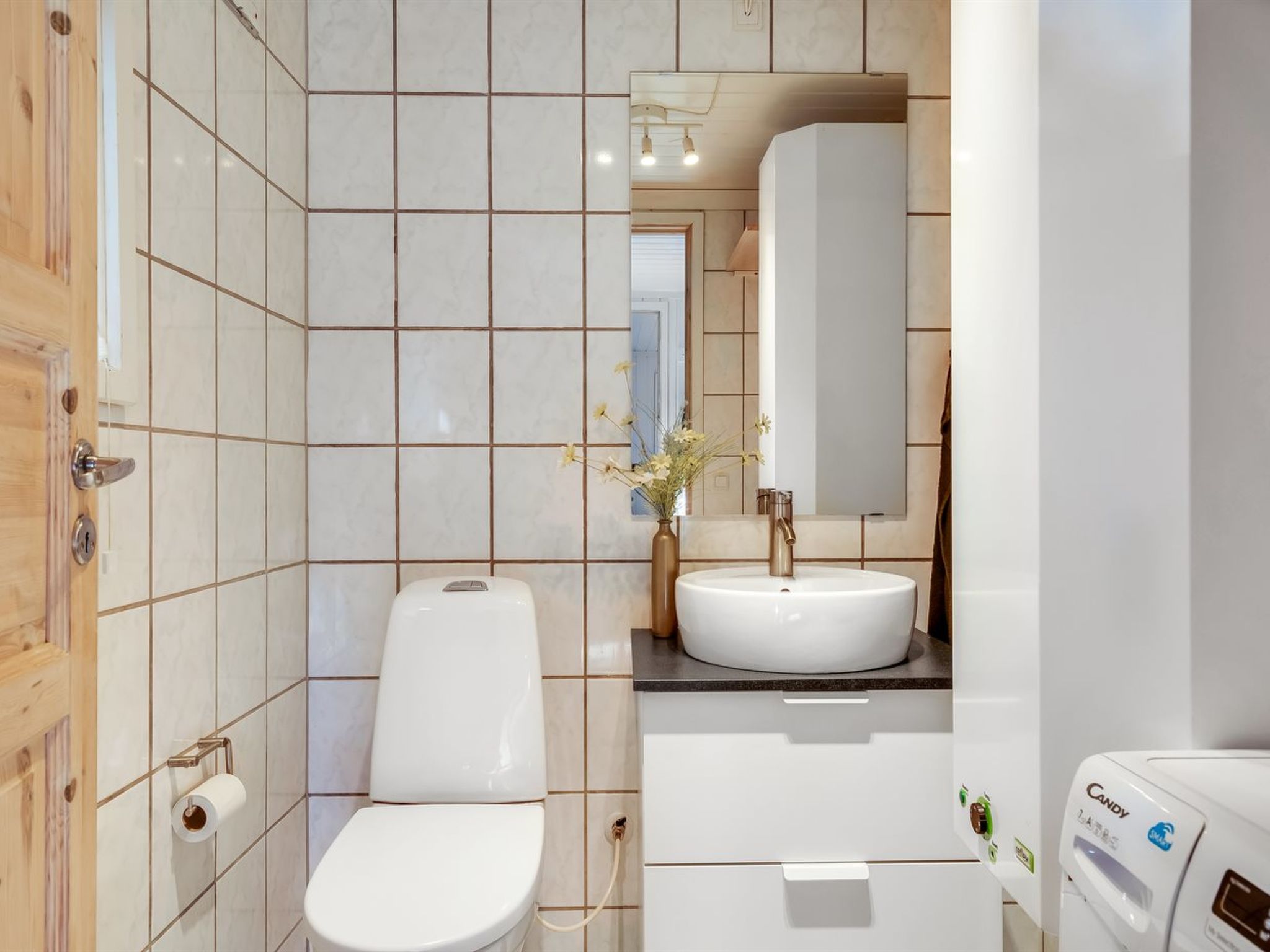 Photo of "Bylgja" - 1.7km from the sea