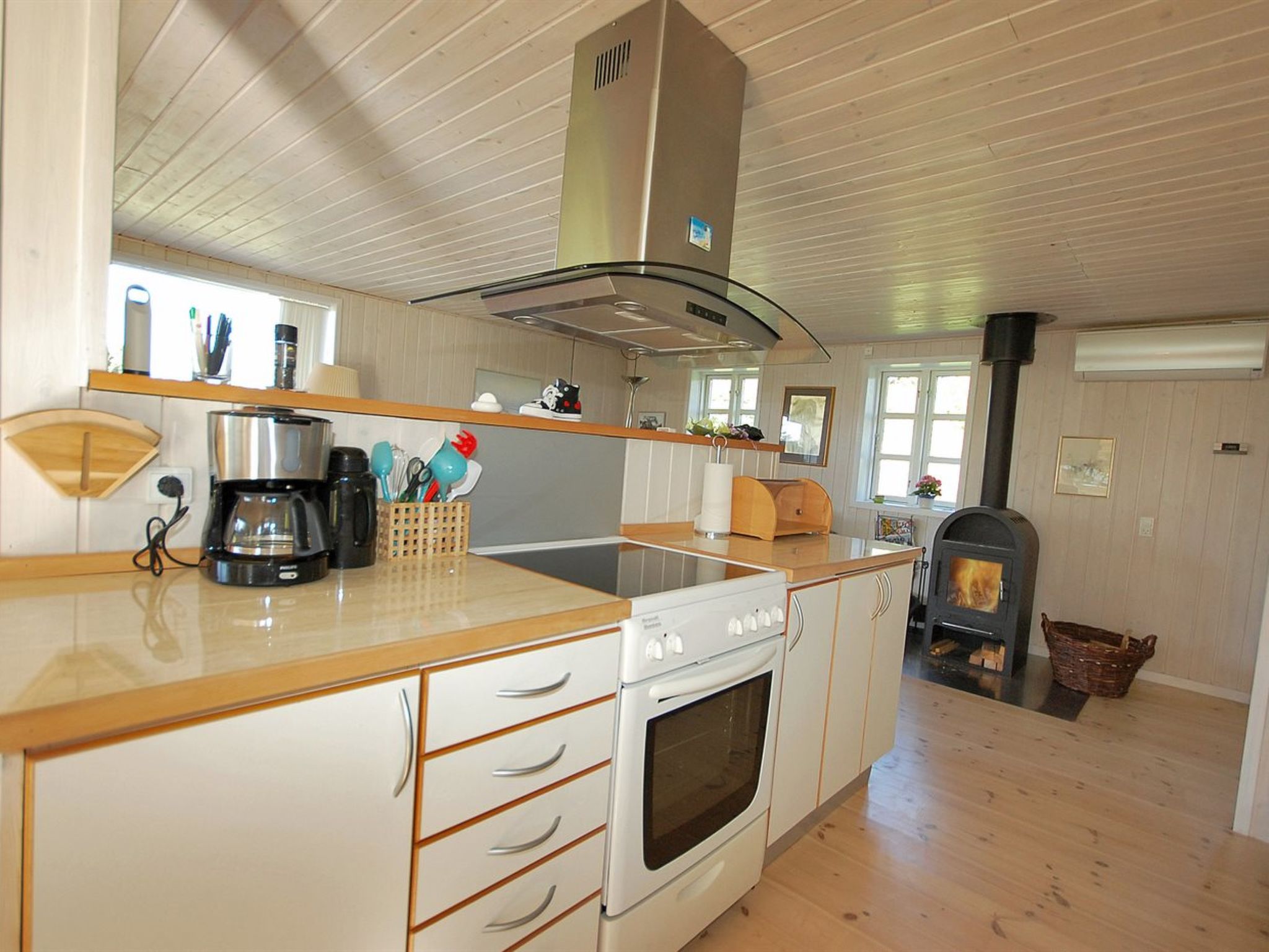 "Tomke" - 1.7km from the sea - Binnen