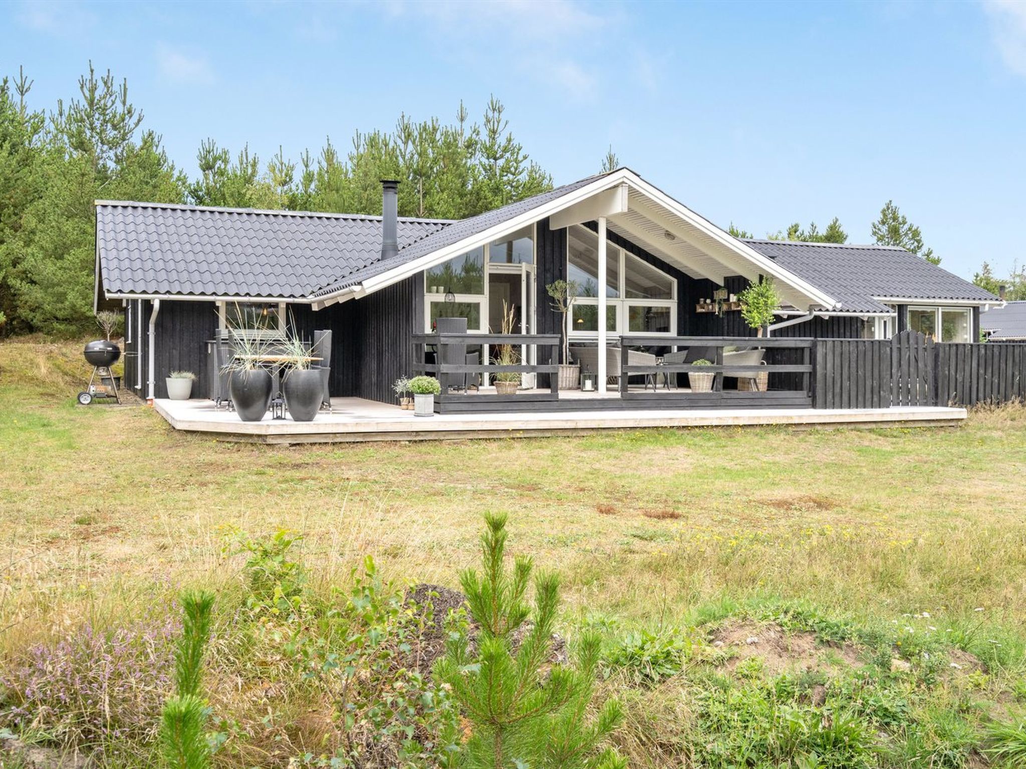 "Elayne" - 3km from the sea