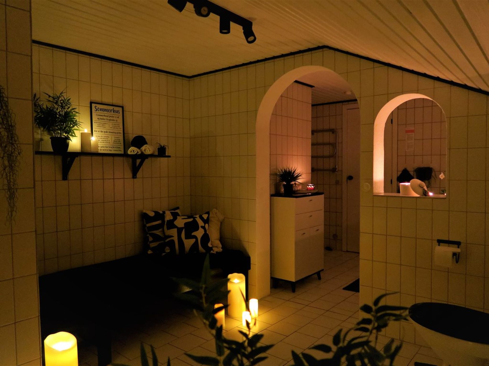 "Elayne" - 3km from the sea - Inside