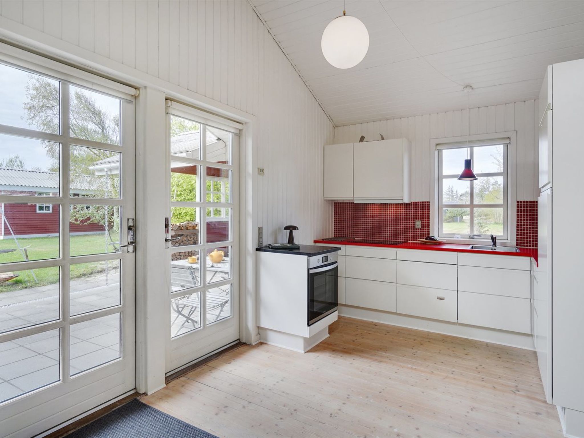 "Ansberga" - 1km from the sea - Binnen