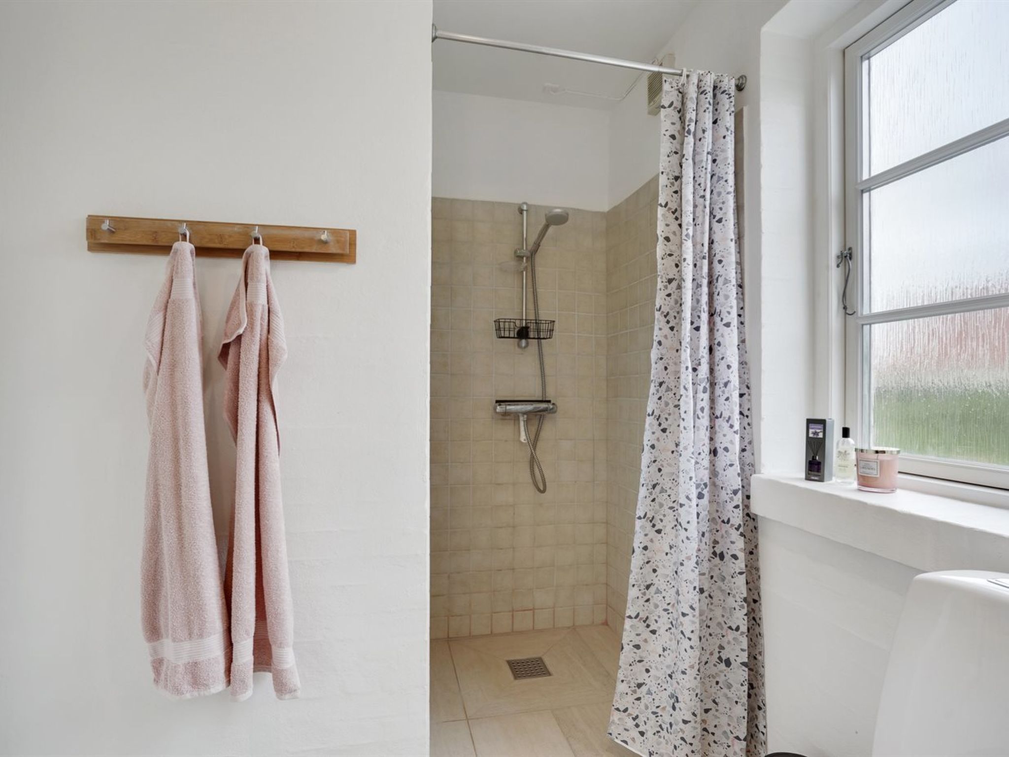 "Springimile" - 300m from the sea-Binnen