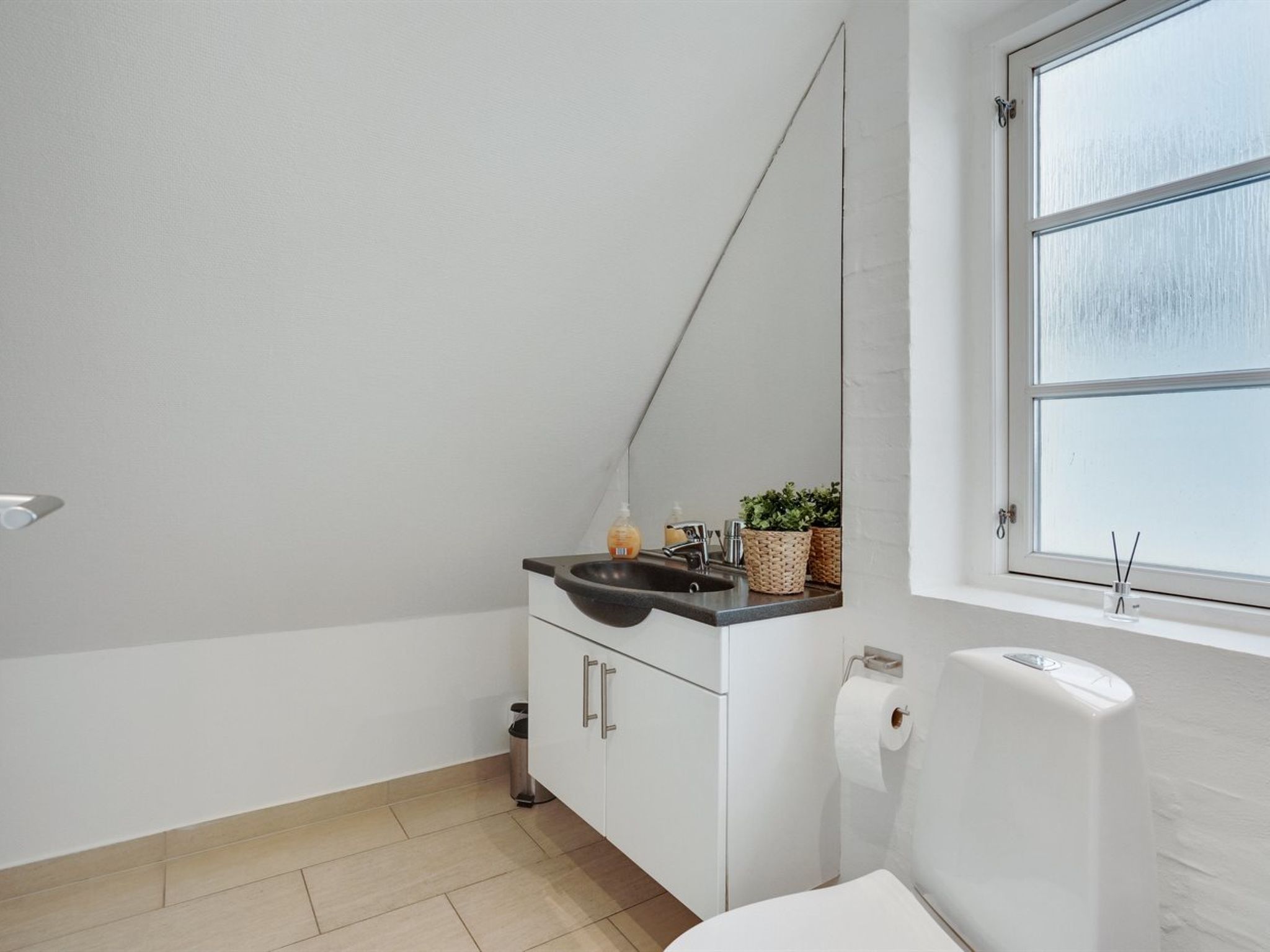 "Springimile" - 300m from the sea-Binnen