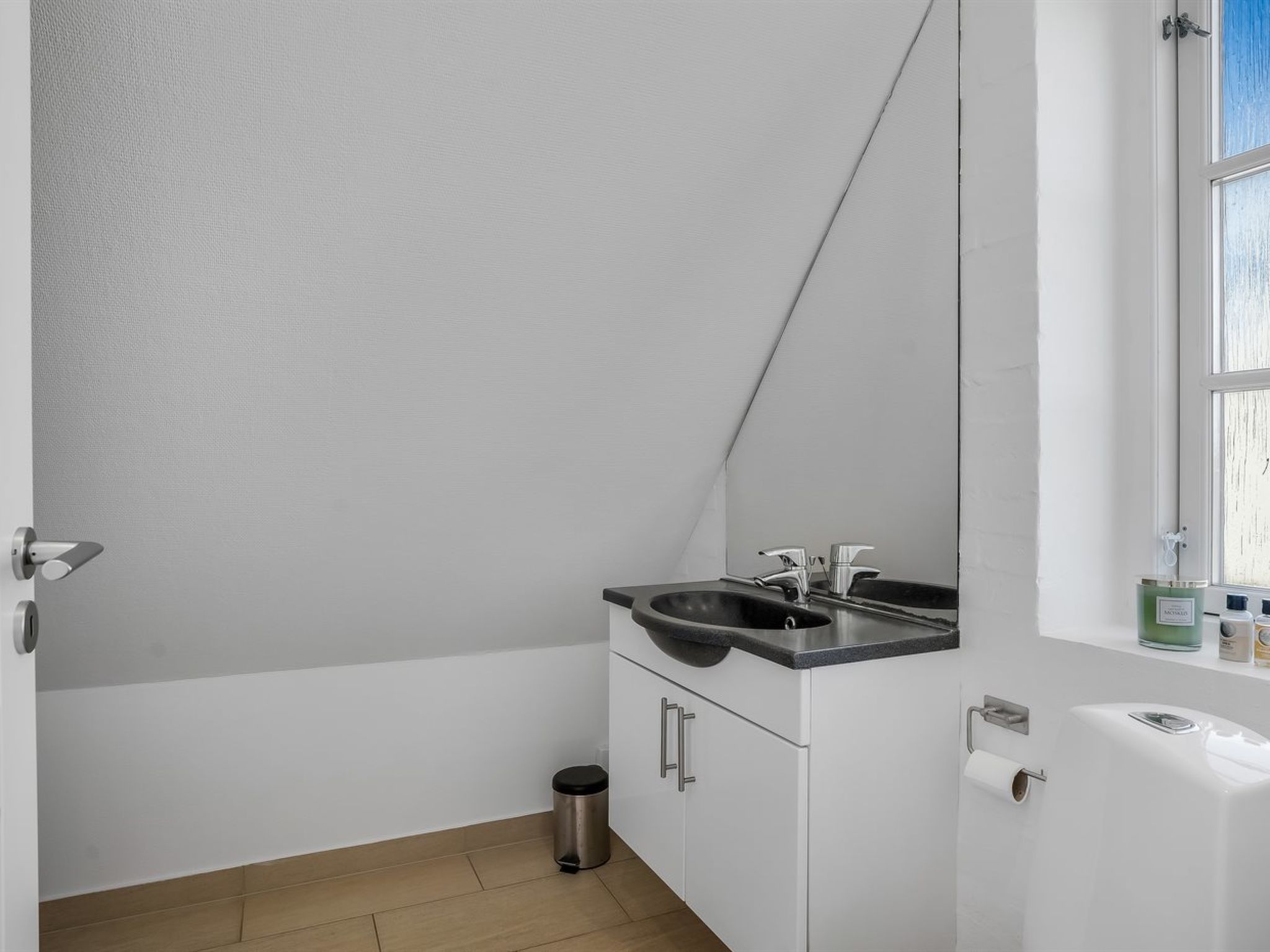 "Springimile" - 300m from the sea - Binnen