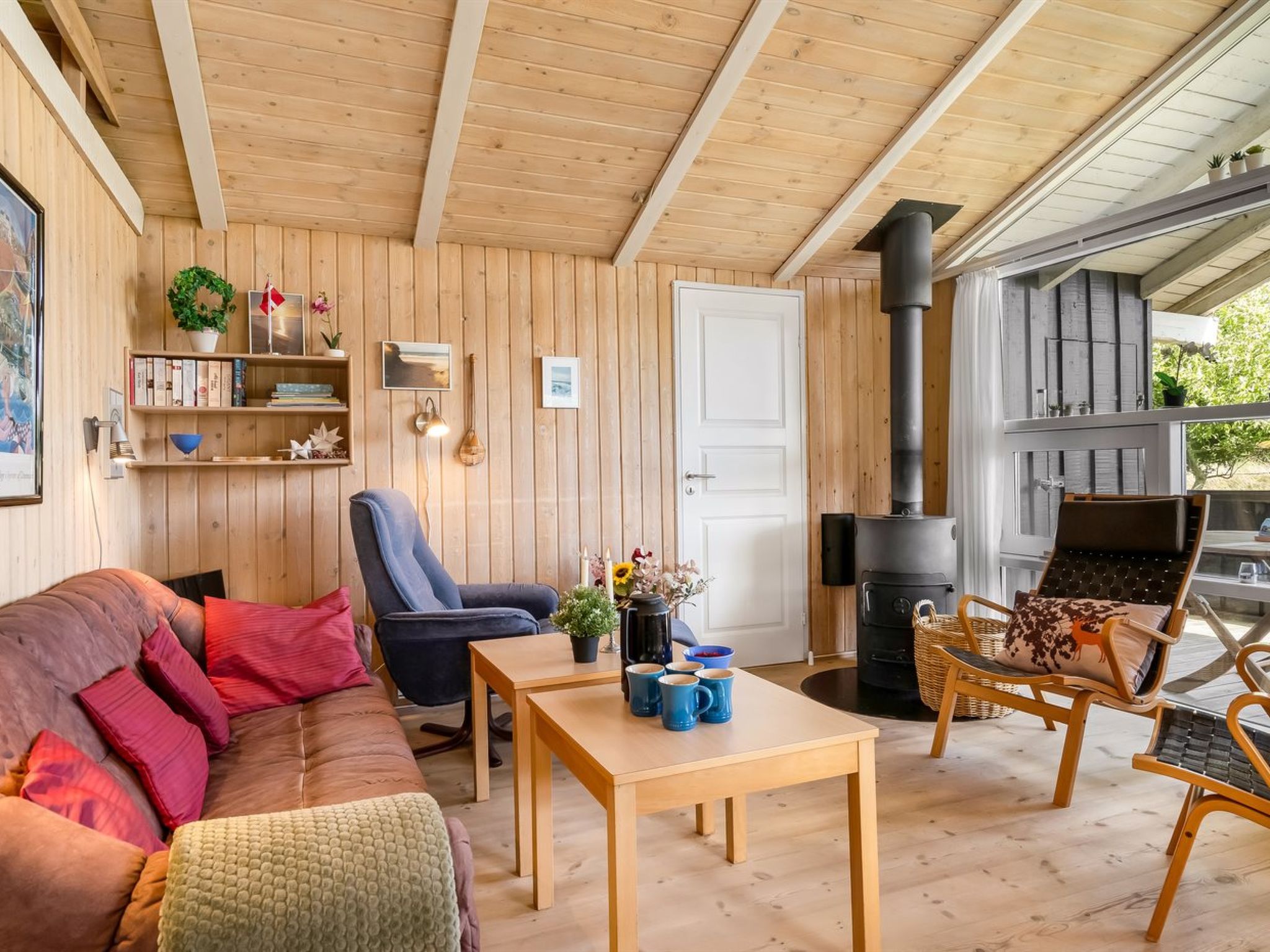 "Anthonia" - 1.6km from the sea — Living Room (5 of 16)