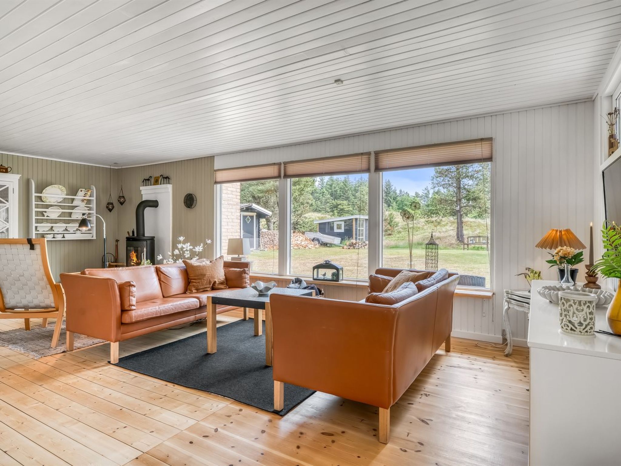 "Gloria" - 2.5km from the sea