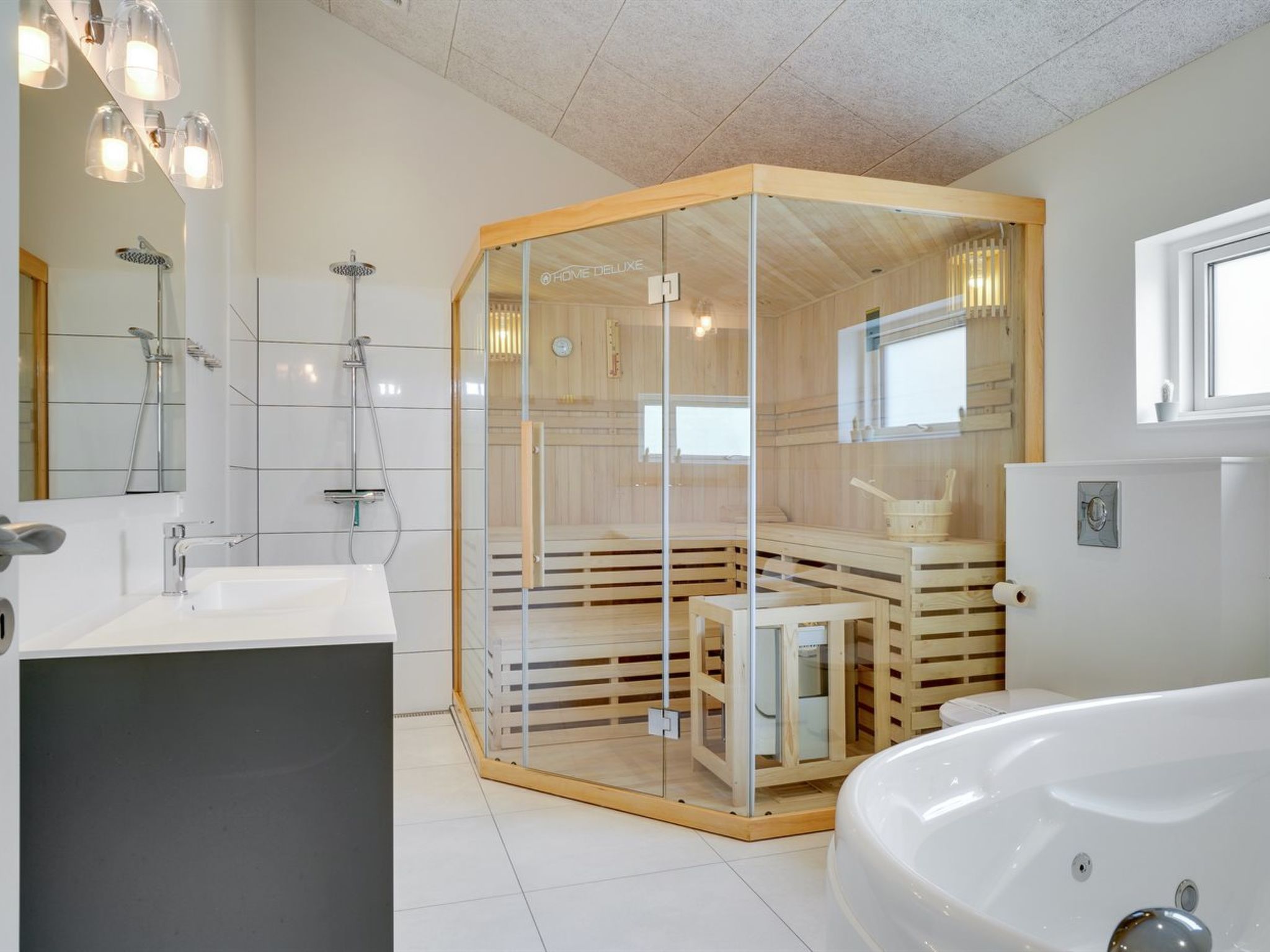 "Antonina" - 800m from the sea-Binnen