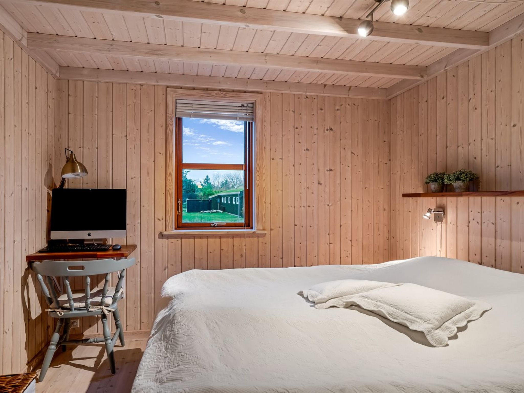 "Jelin" - 2.5km from the sea - Binnen