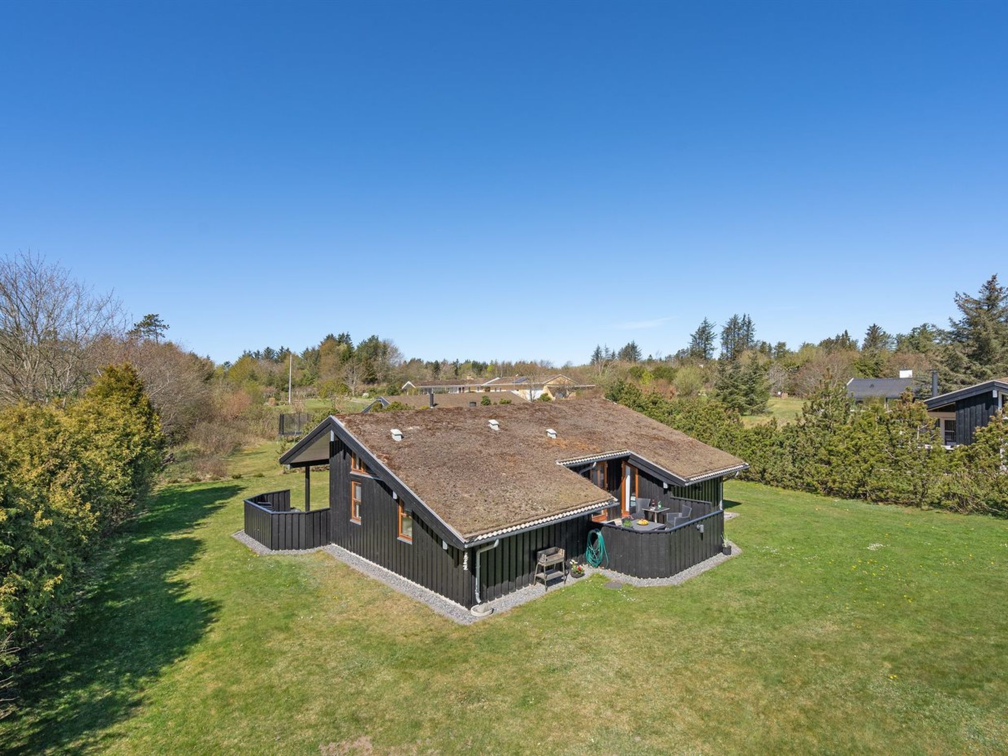 "Jelin" - 2.5km from the sea - Buiten