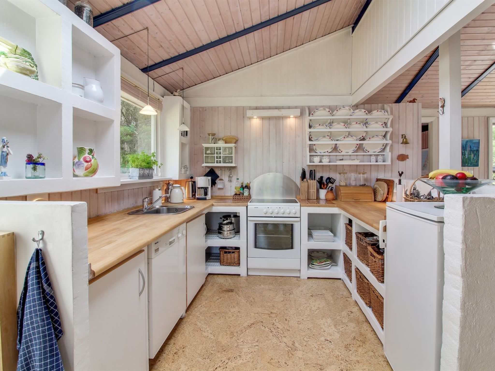 "Heike" - 1.3km from the sea