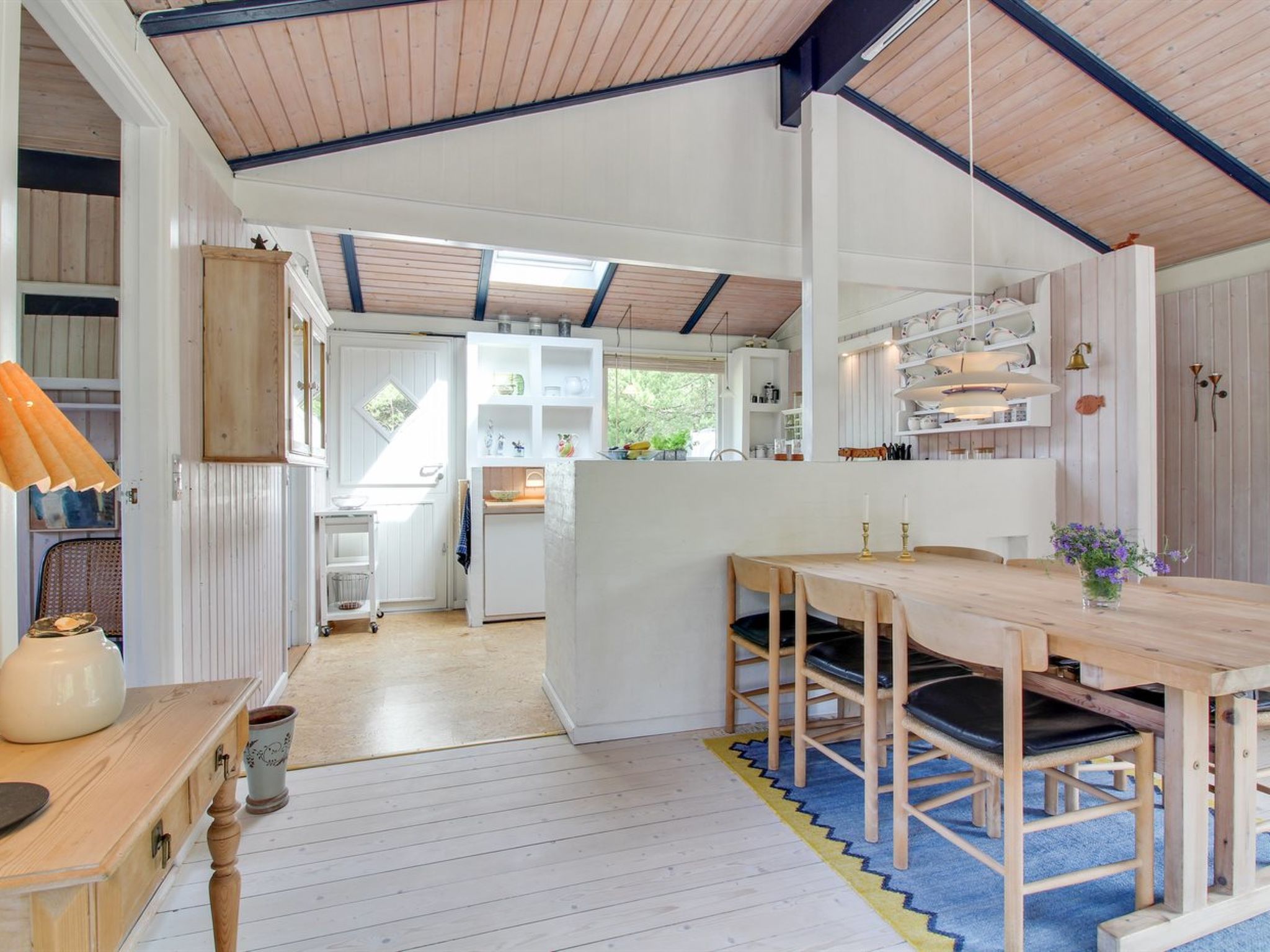 "Heike" - 1.3km from the sea - Binnen
